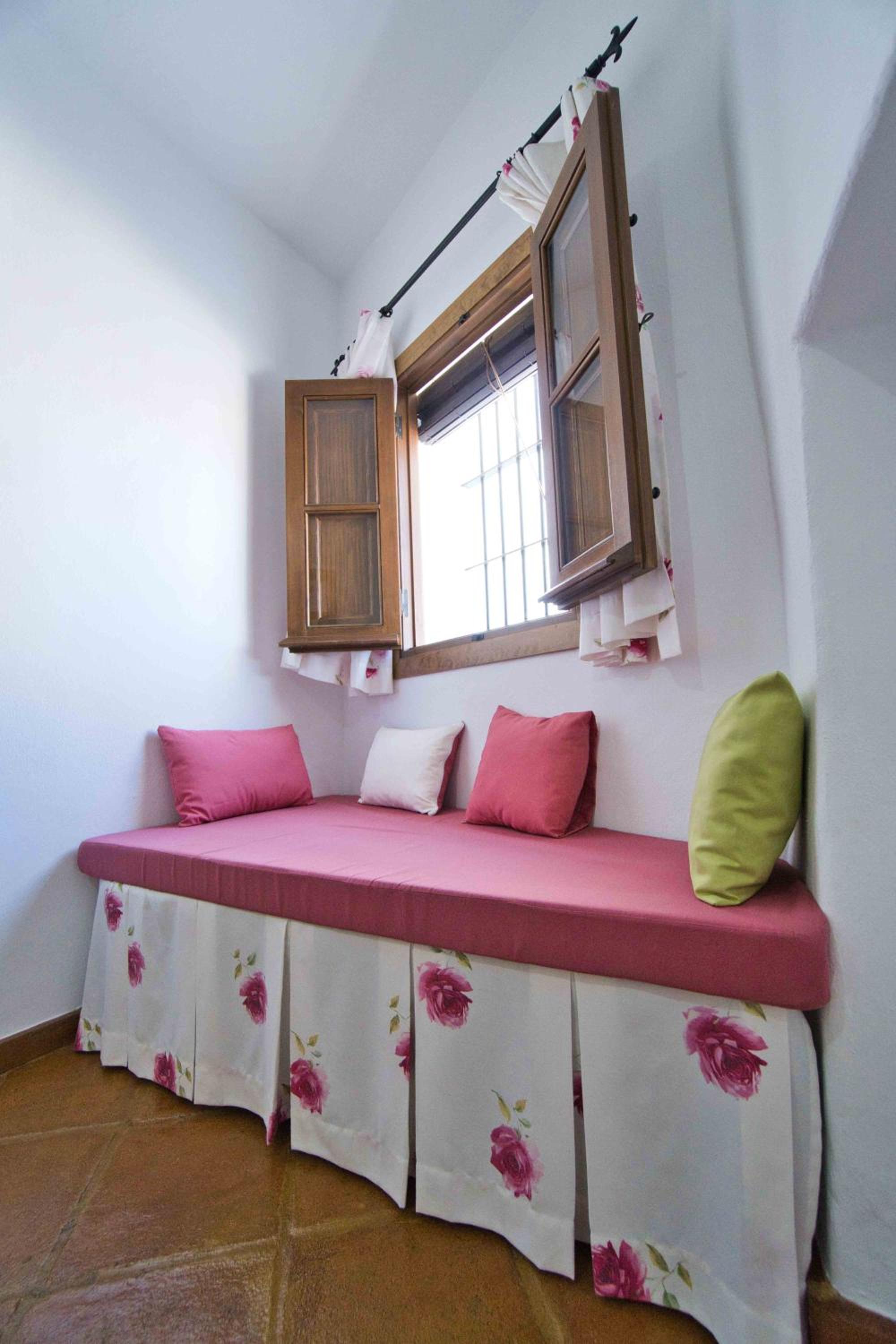 Two-Bedroom House photo 3