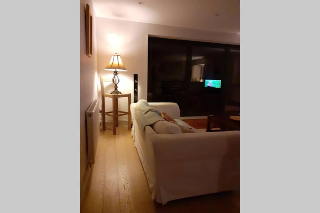 Two-Bedroom House - Photo 9