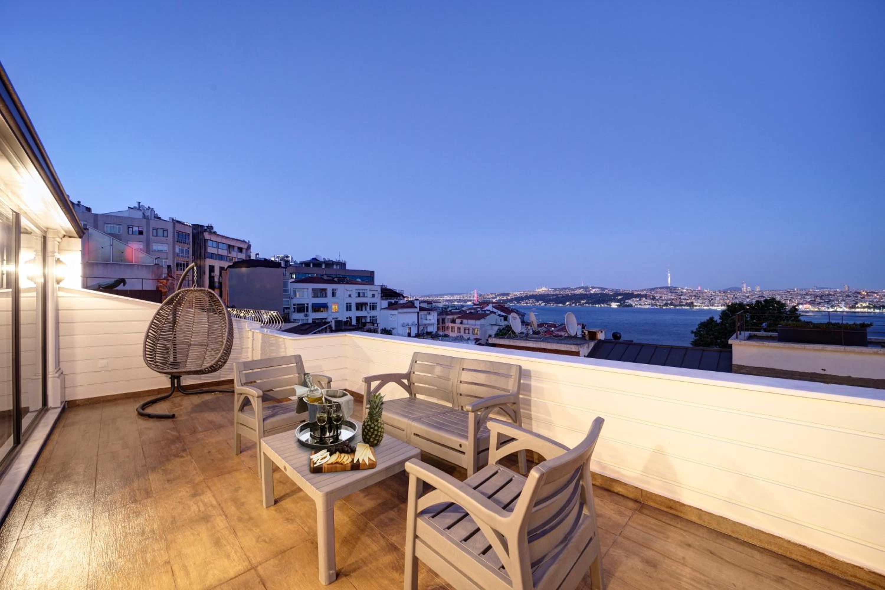 Apartment with Sea View photo 3