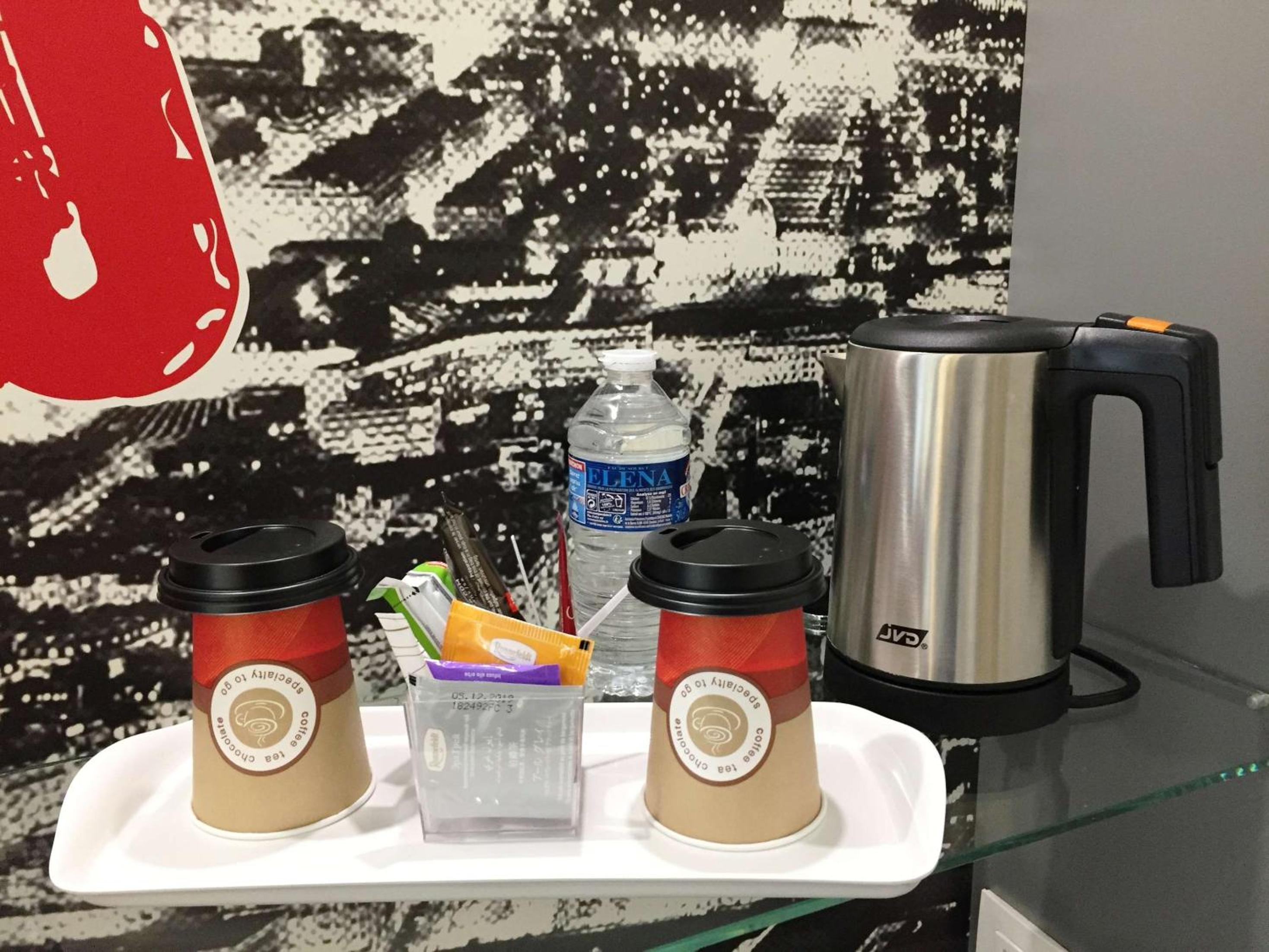 Standard Queen Room - Photo 10