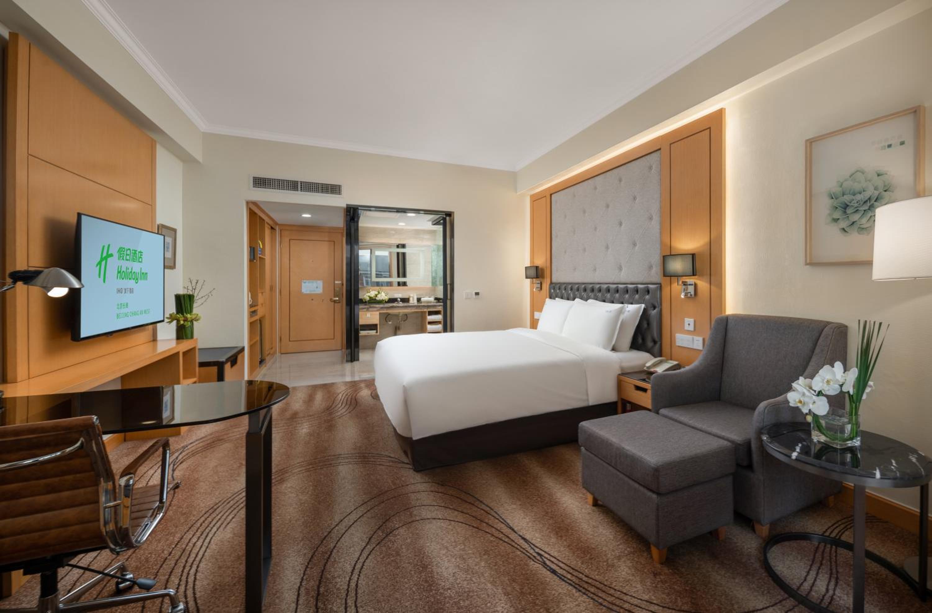 Standard King Room - Accessible - Photo 2