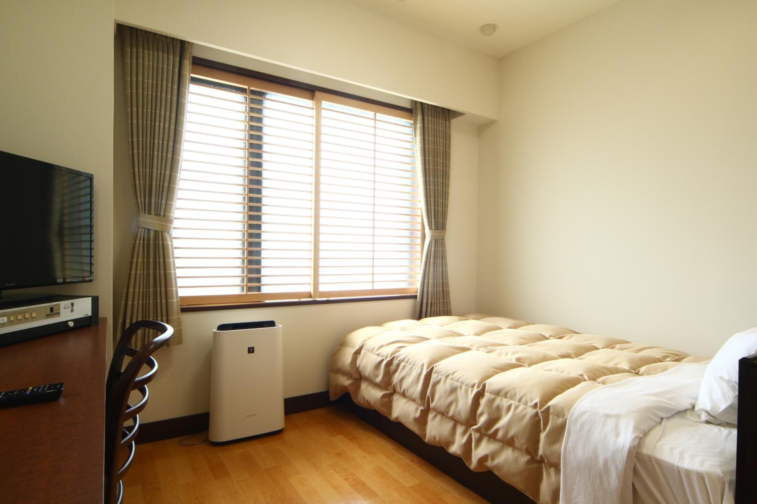 Single Room - Non-Smoking photo 1
