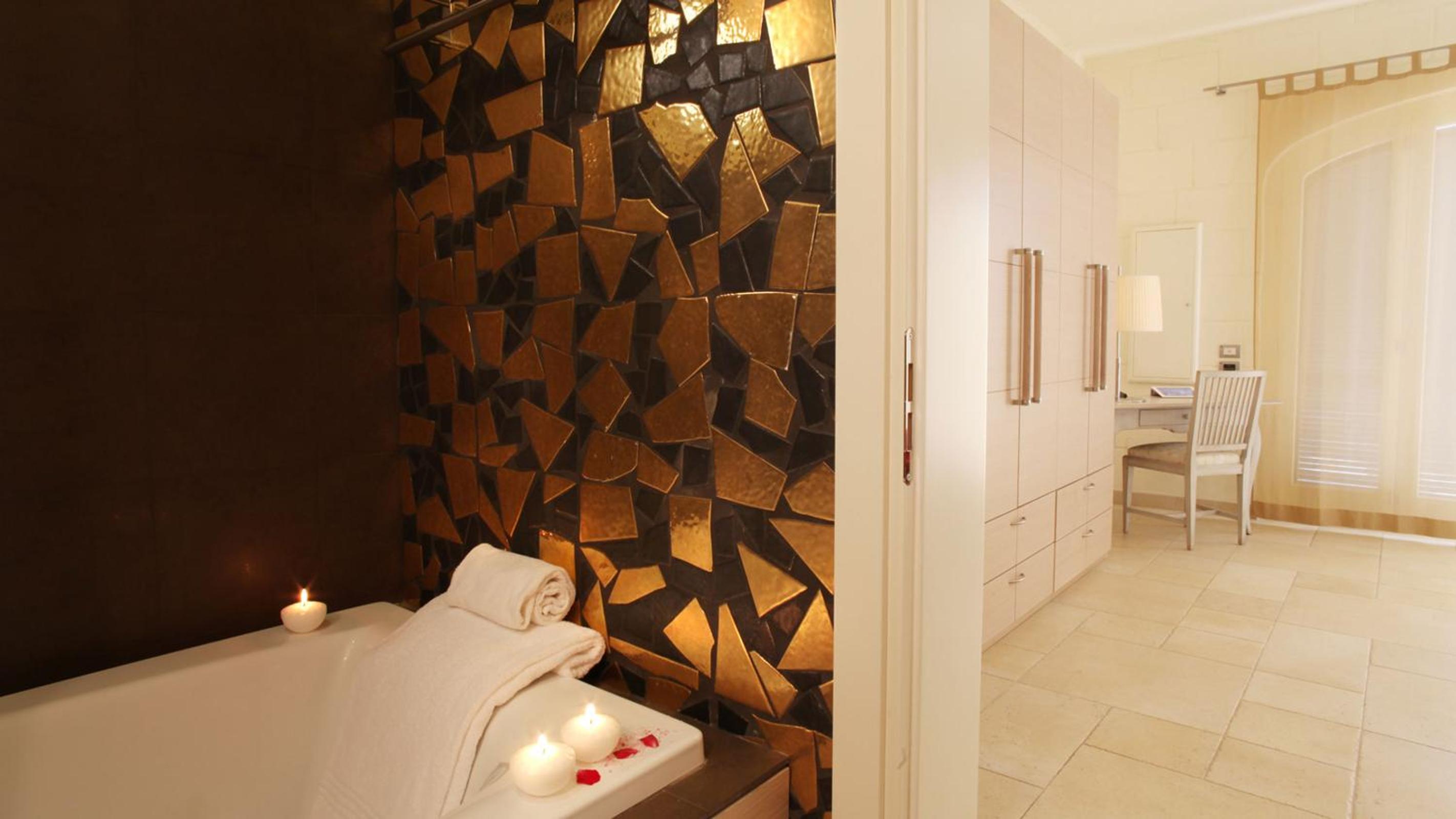 Junior Suite - Photo 8