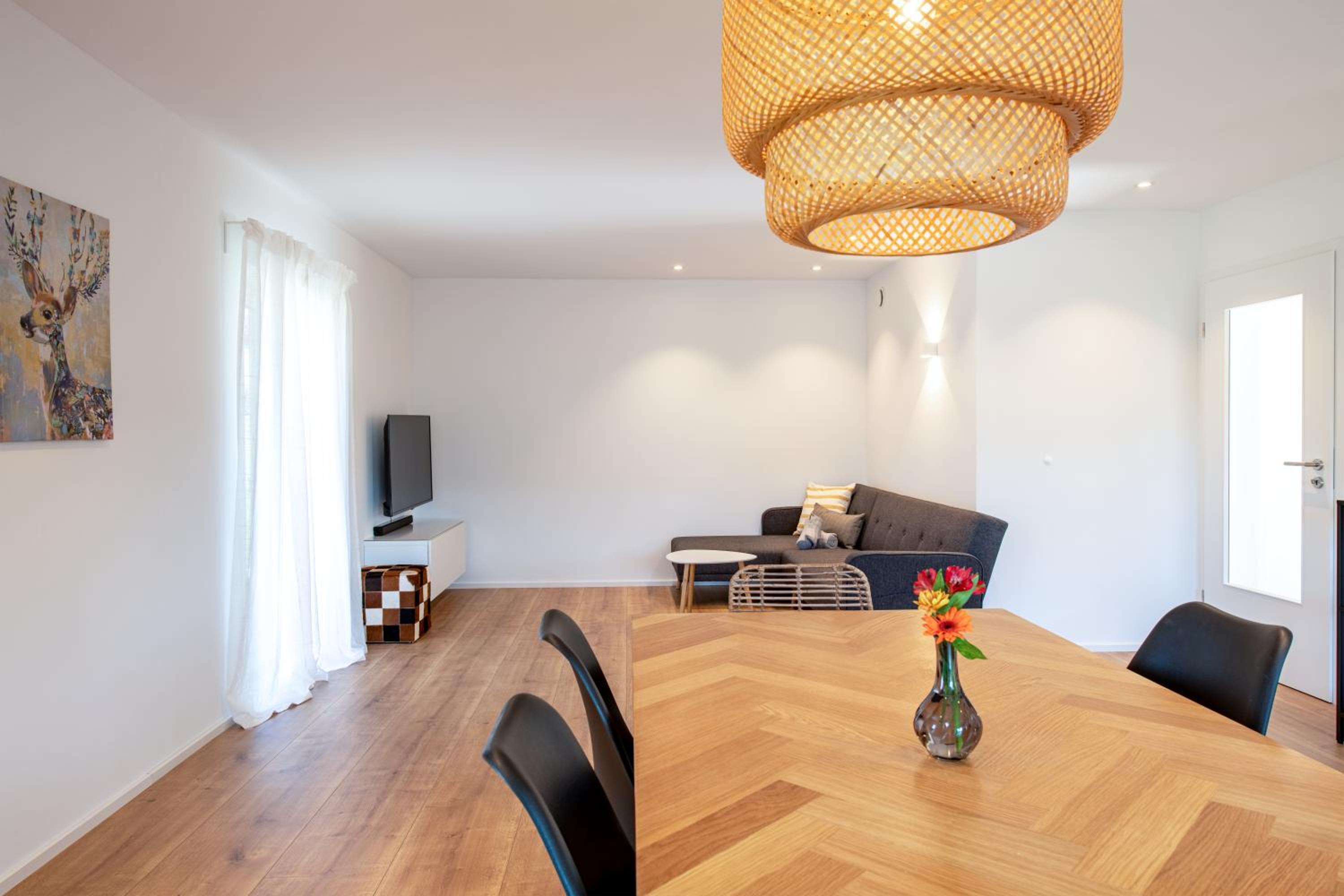 Four-Bedroom House photo 2