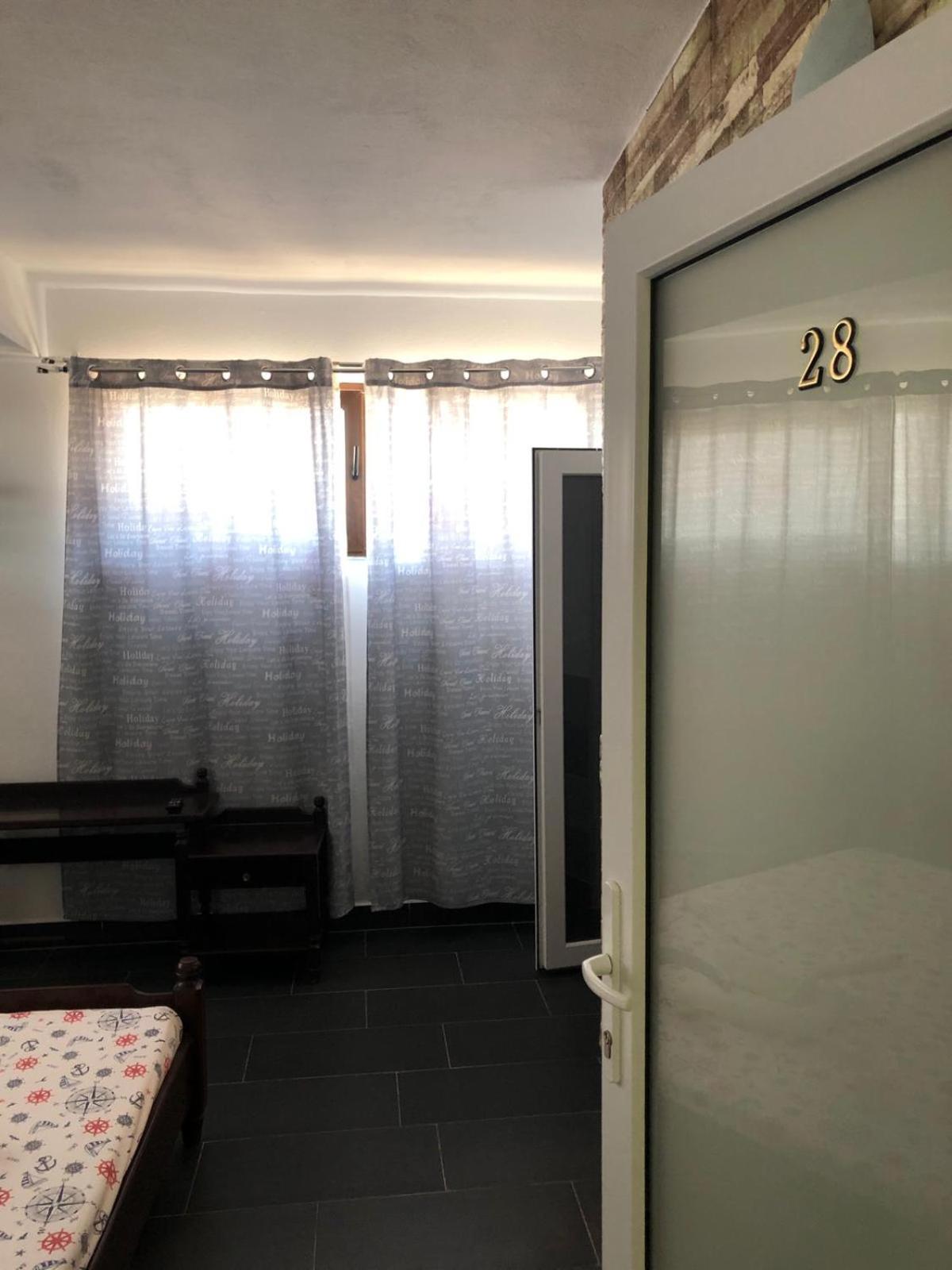 Double Room - Basement photo 3