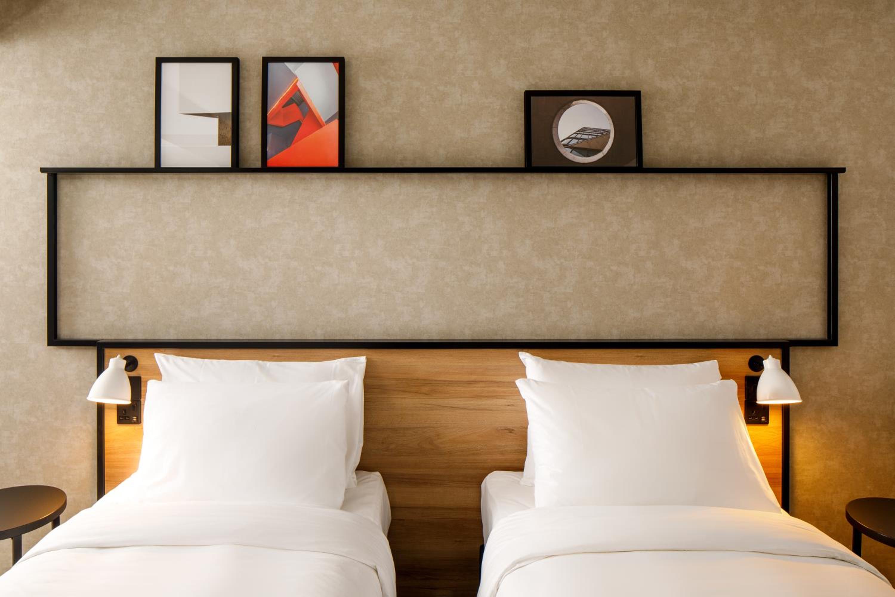 Standard Room with Two Single Beds - Photo 6