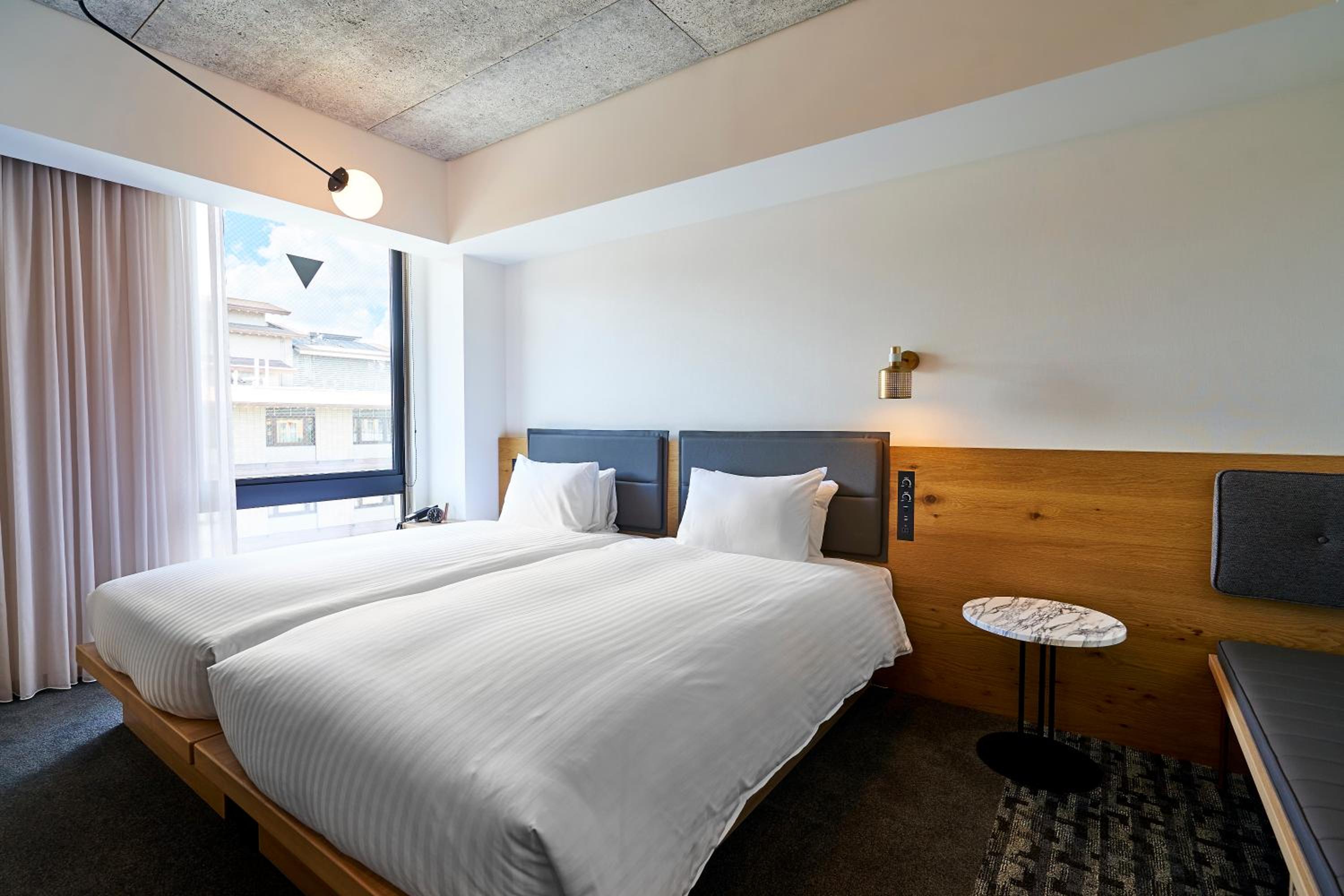 Standard Twin Room - Photo 18
