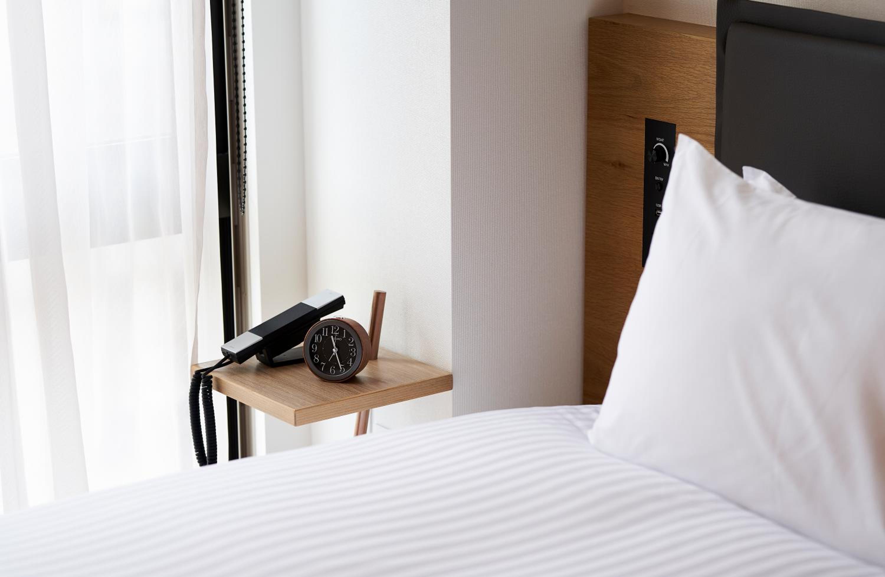 Standard Twin Room - Photo 9