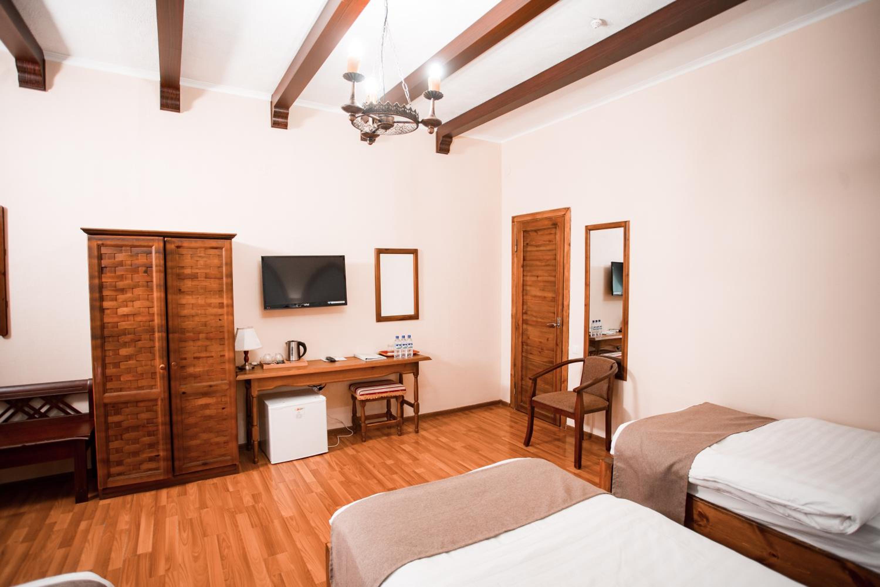 Standard Triple Room photo 2