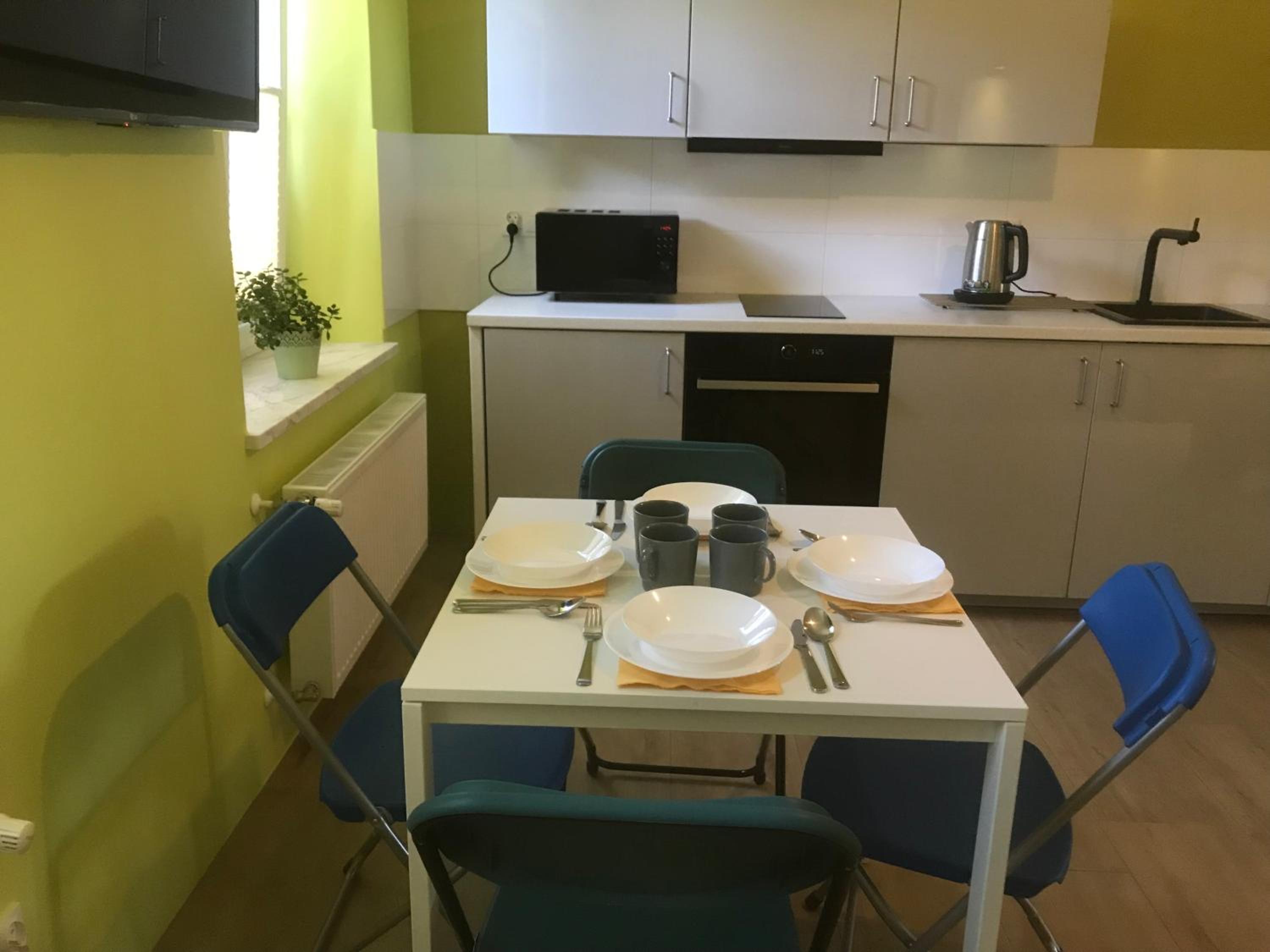 One-Bedroom Apartment - Photo 12