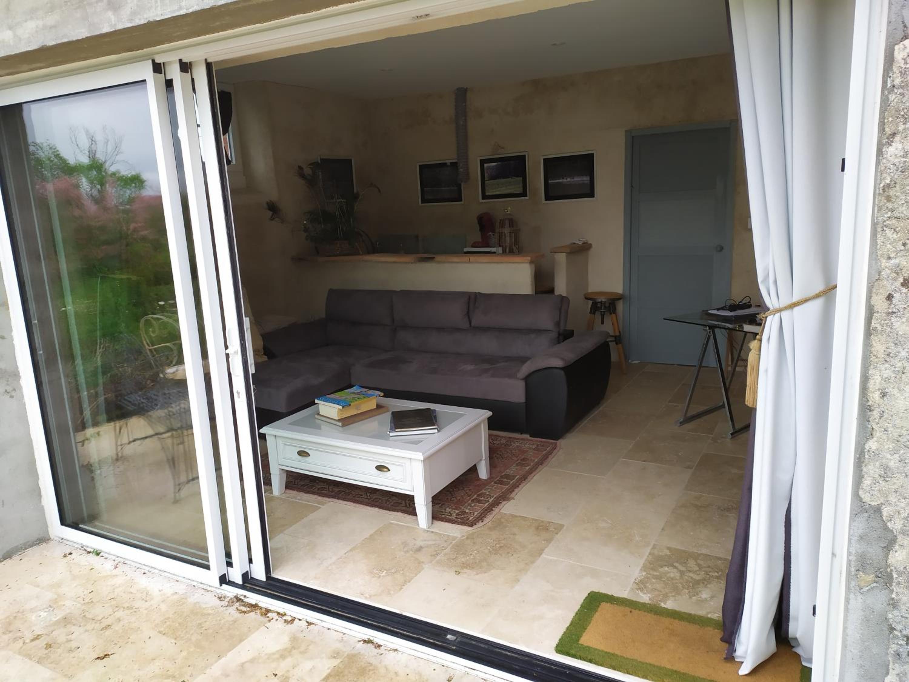 Double Room - Photo 12