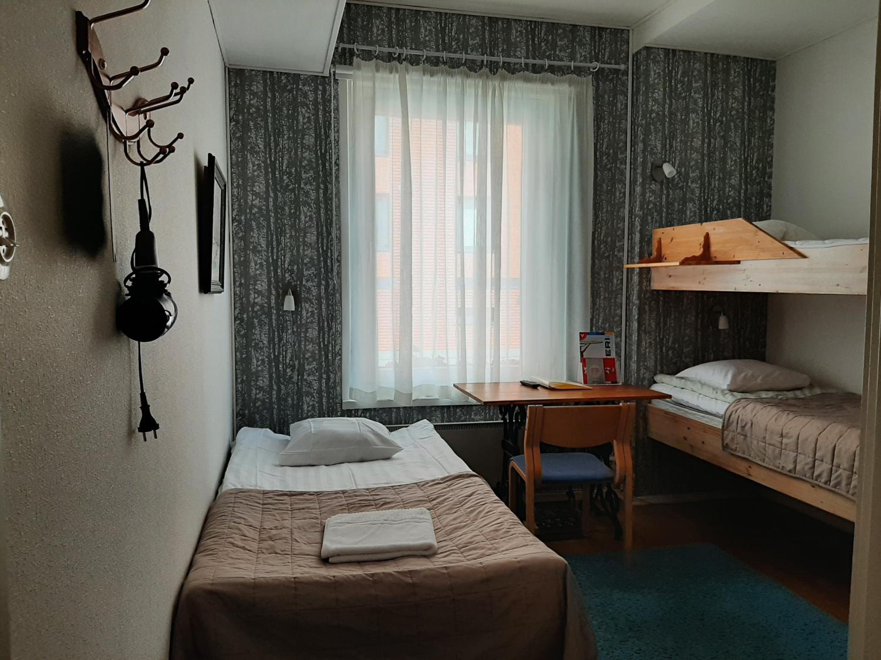 Triple Room with Shared Bathroom photo 2