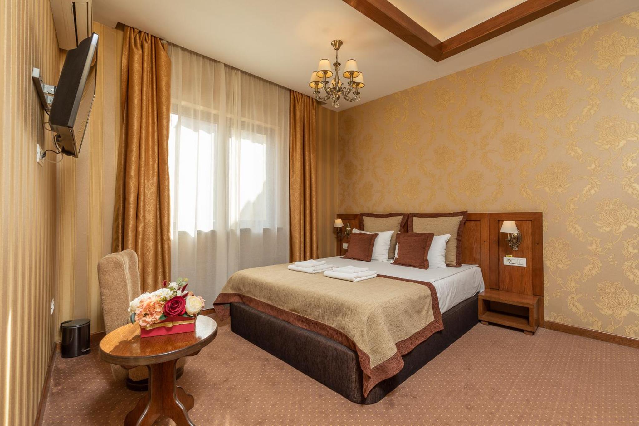 Standard Double Room - Photo 1