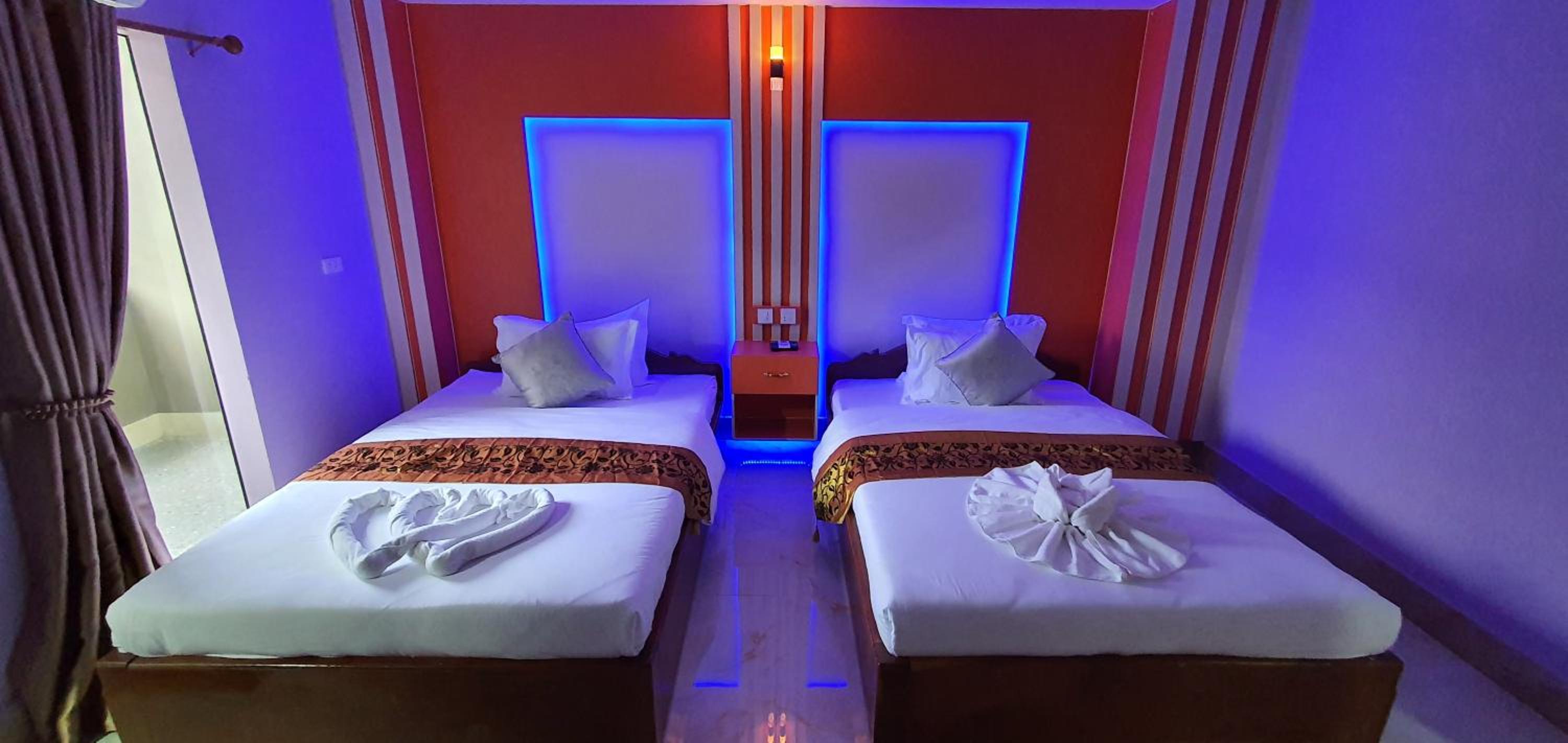 Twin Room with Balcony - Photo 30