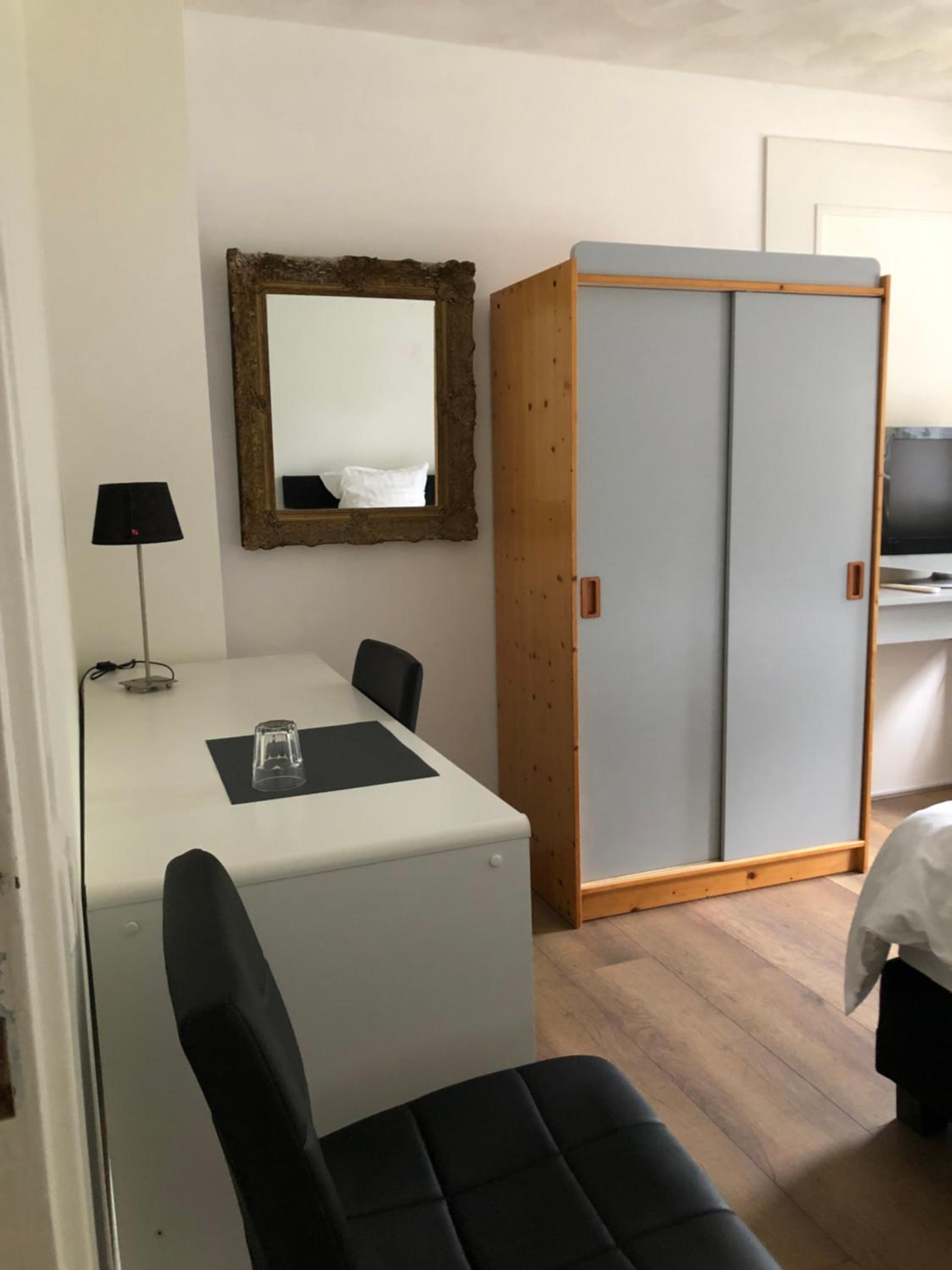 Deluxe Double Room - Photo 12