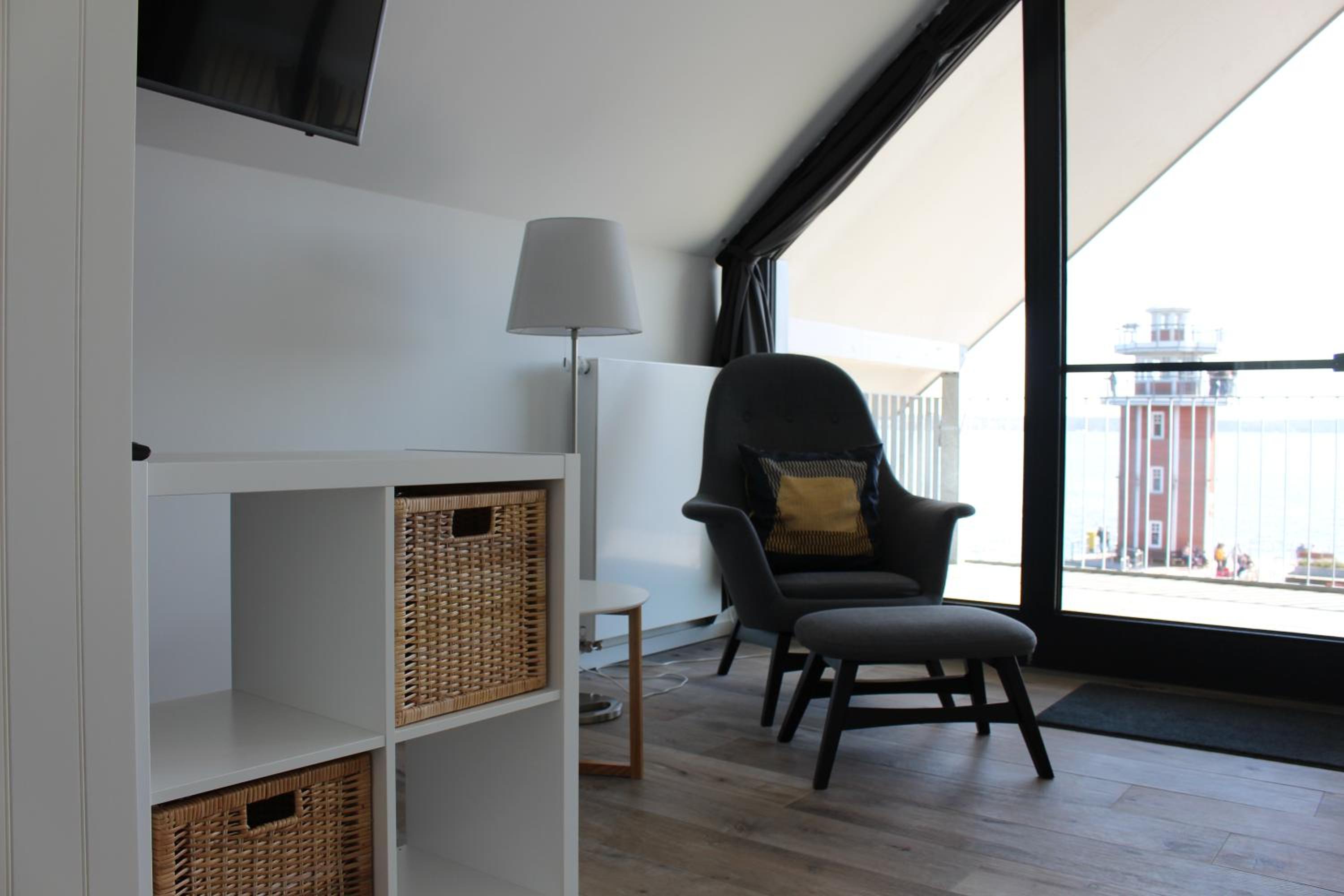 Apartment with Balcony photo 1