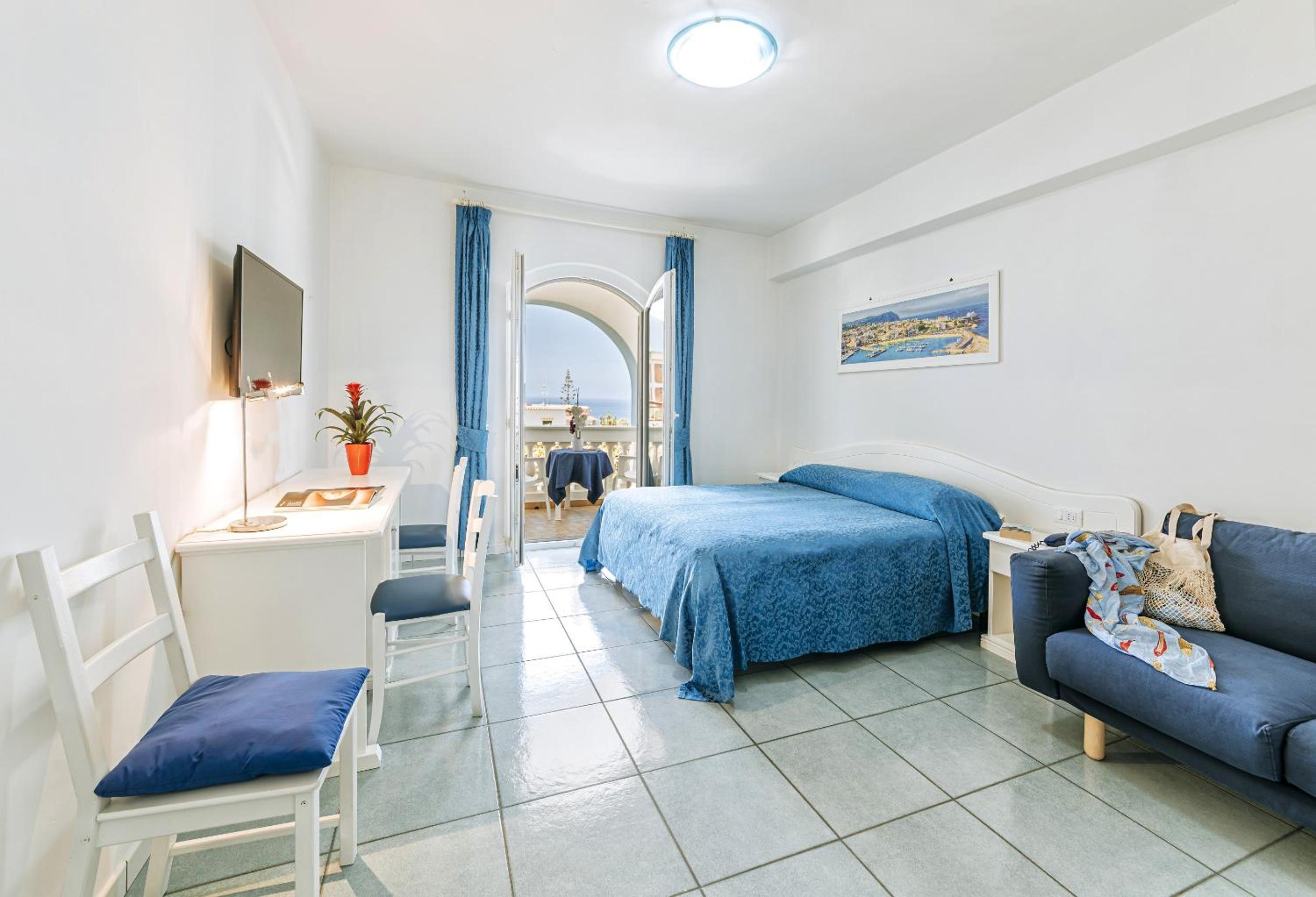 Junior Suite with Sea View