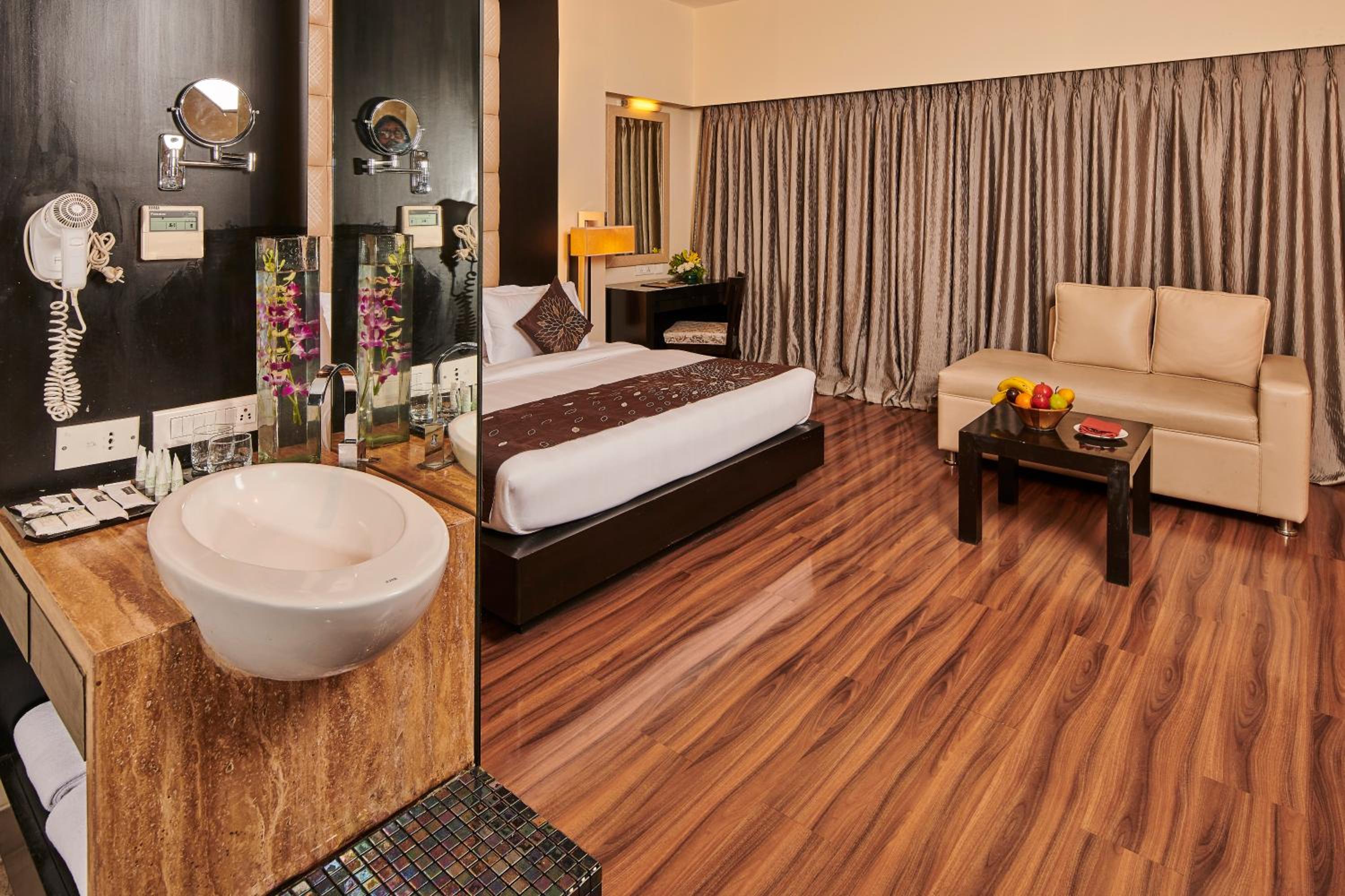 Executive Room, 1 King Bed