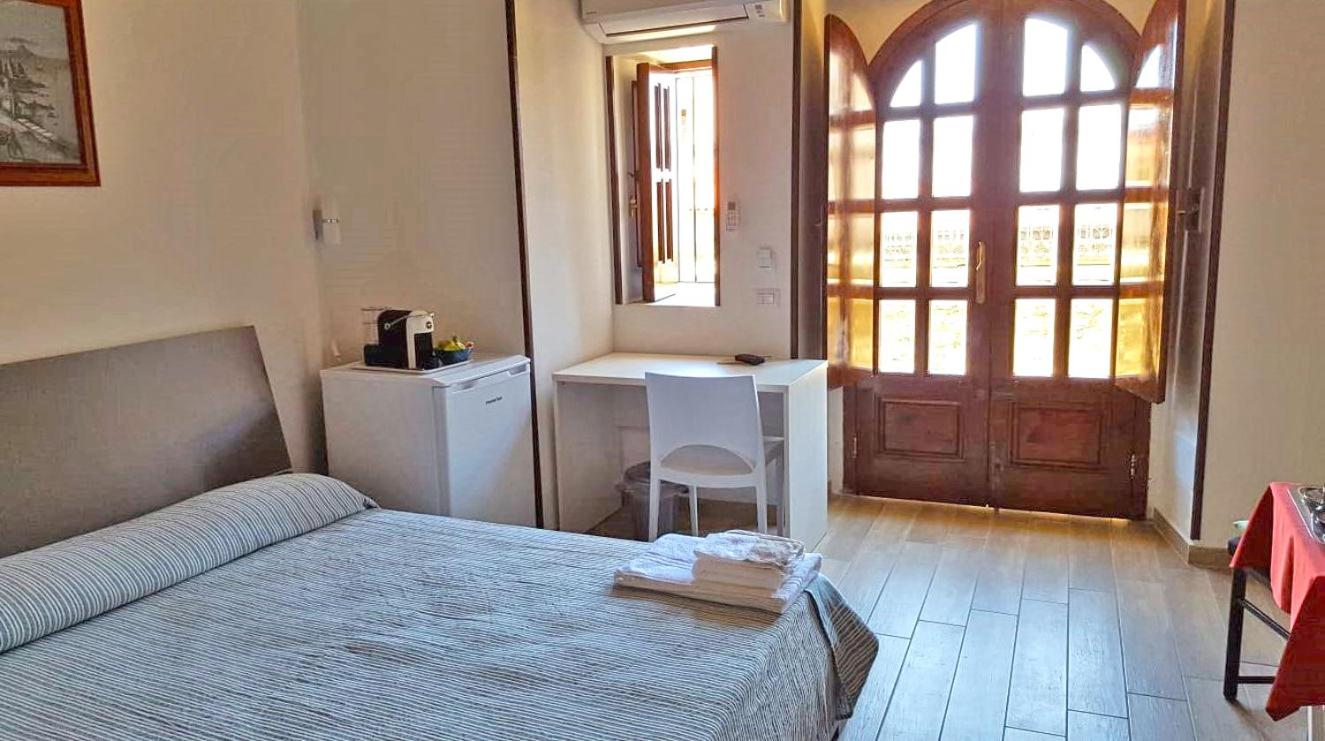 Quadruple Room with Private Bathroom photo 3