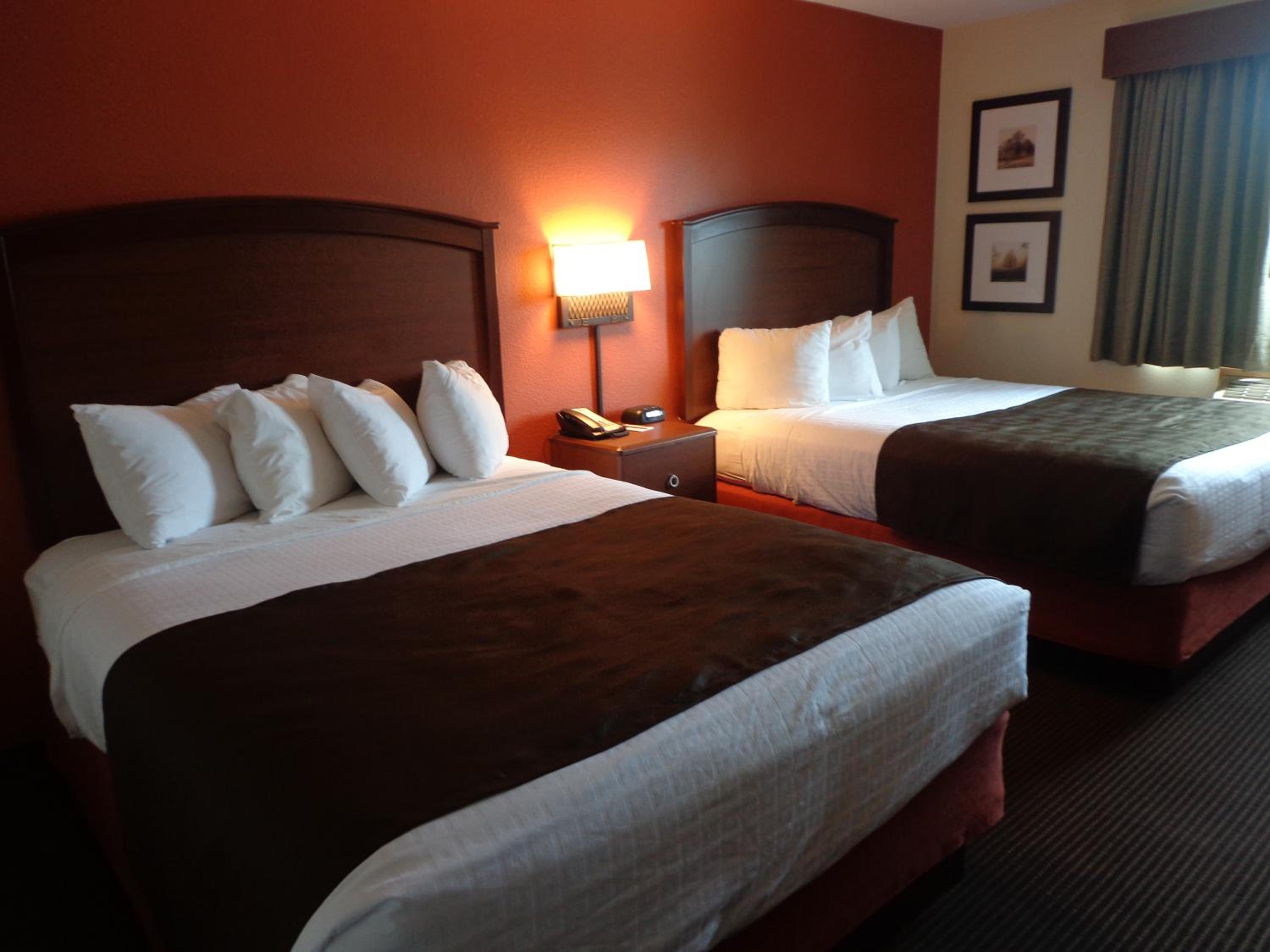 Queen Room with Two Queen Beds - Non-Smoking photo 1