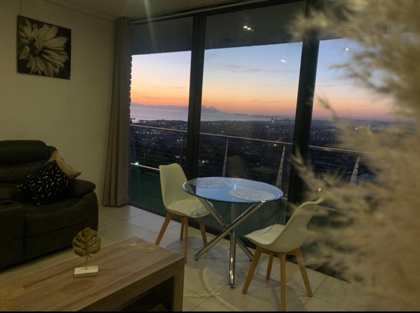 Superior Suite with Sea View - Photo 9