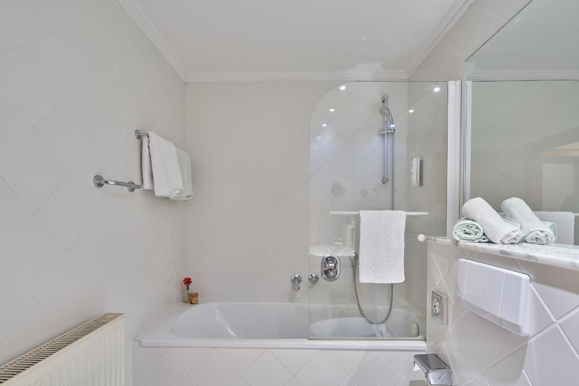Double Room - Photo 2