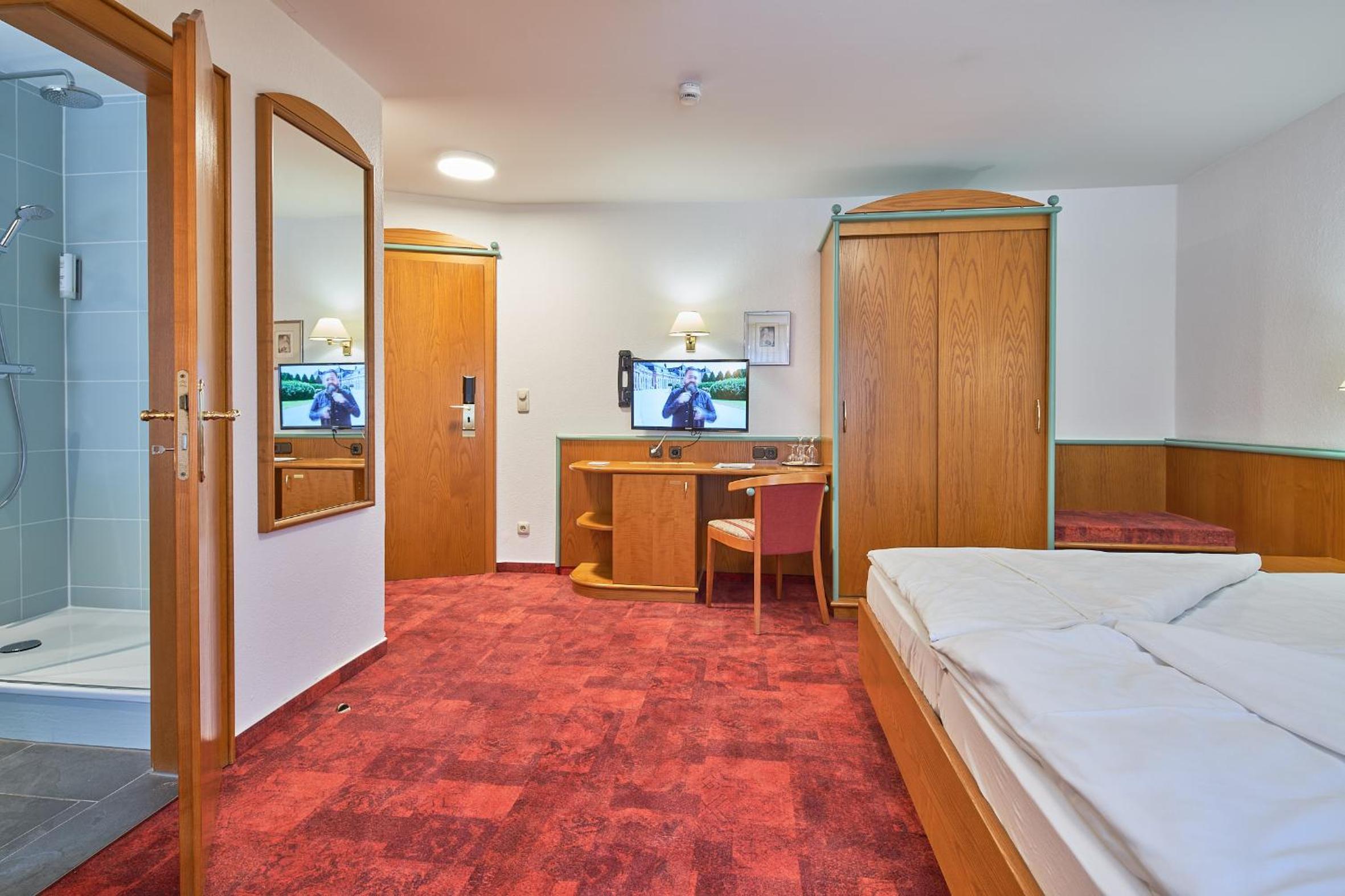 Double Room - Photo 4