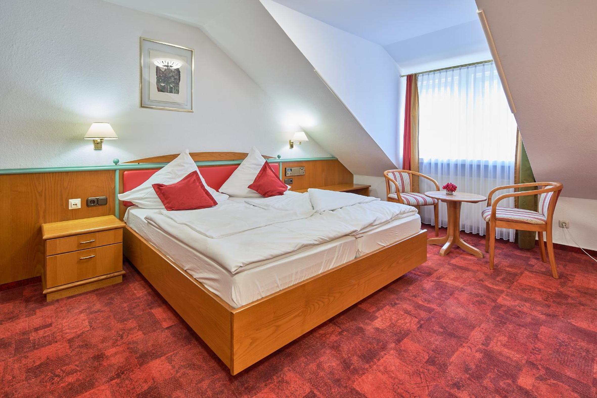 Double Room - Photo 6
