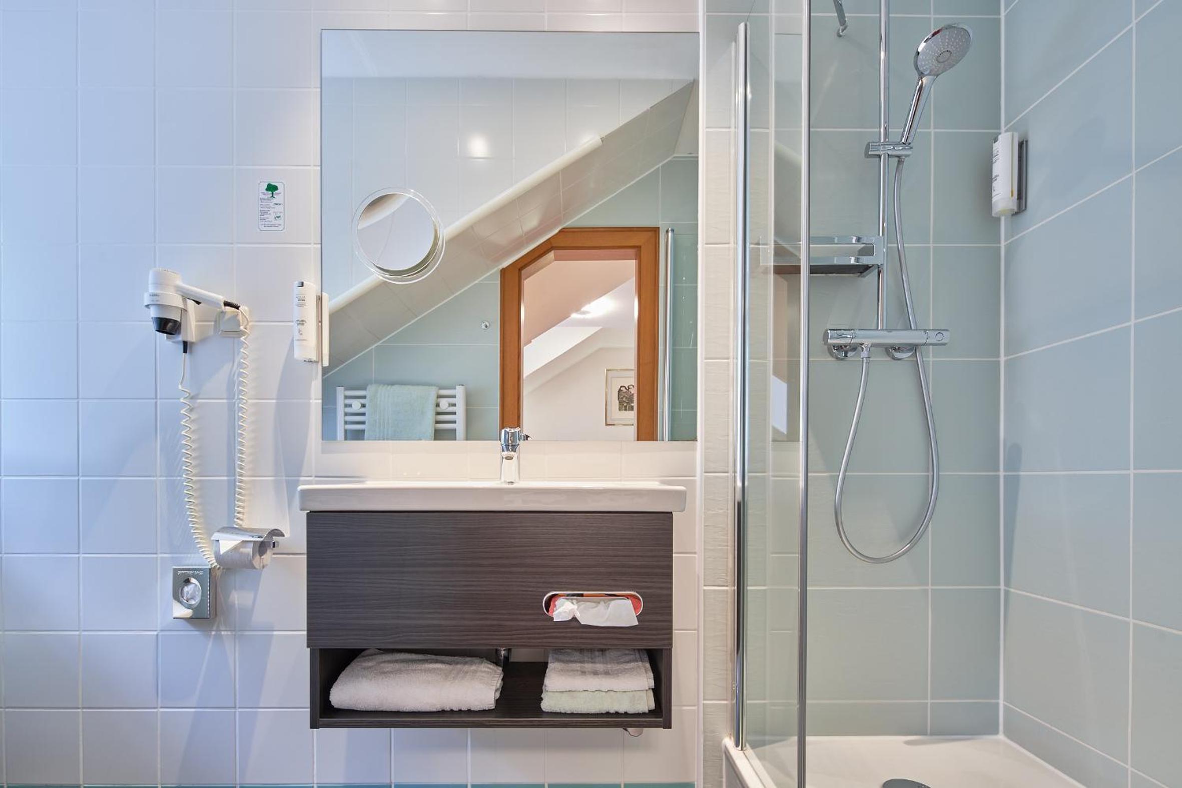 Double Room - Photo 10