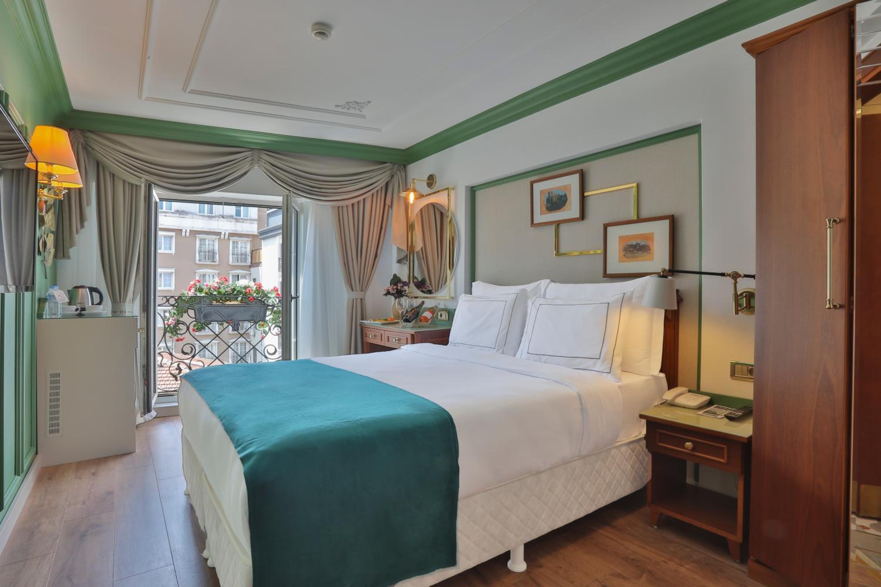 Superior Double or Twin Room photo 1