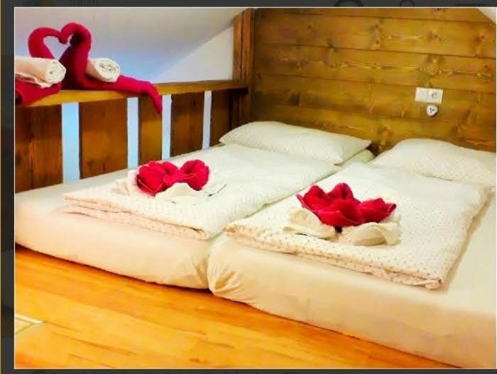 Three-Bedroom House photo 3