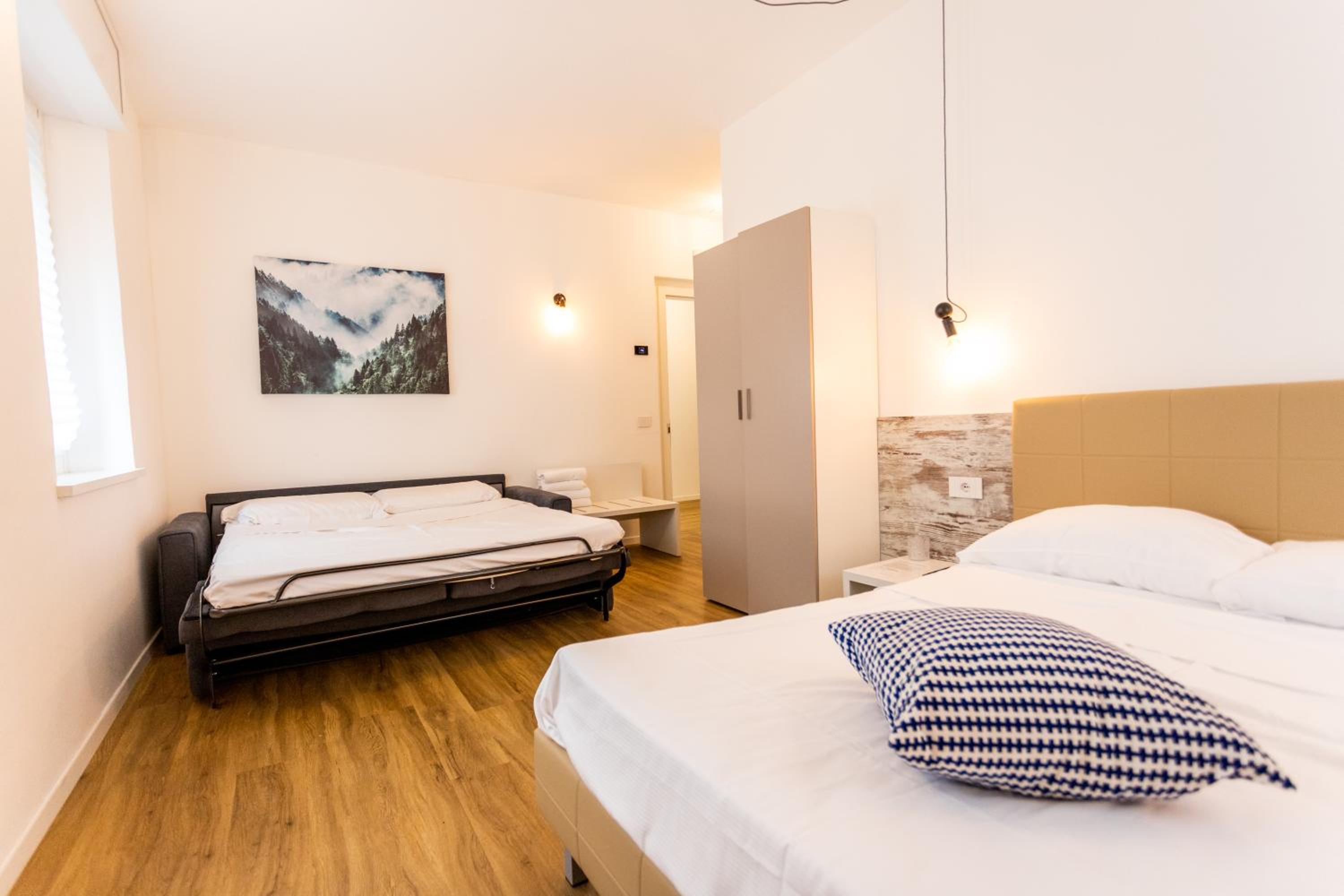Quadruple Room - Photo 6
