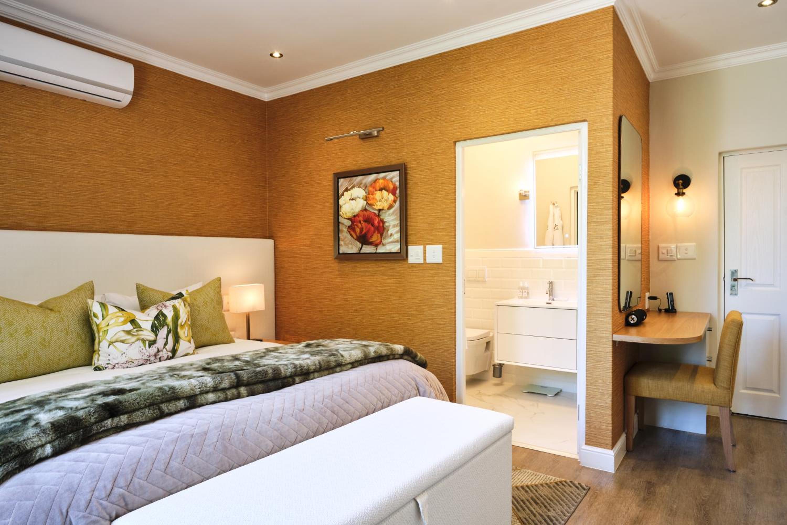 Executive King Room - Photo 4