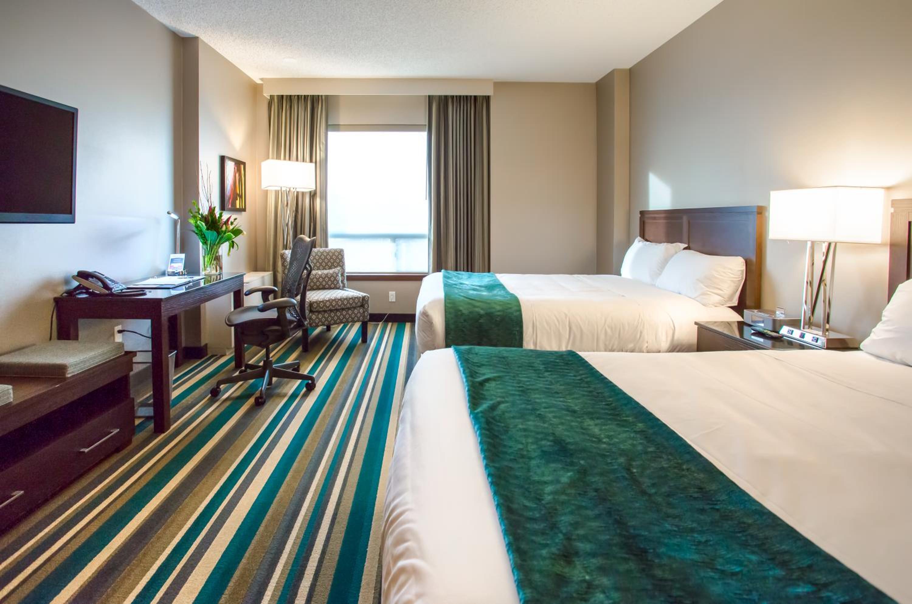 Signature Queen Room with Two Queen Beds - Photo 3