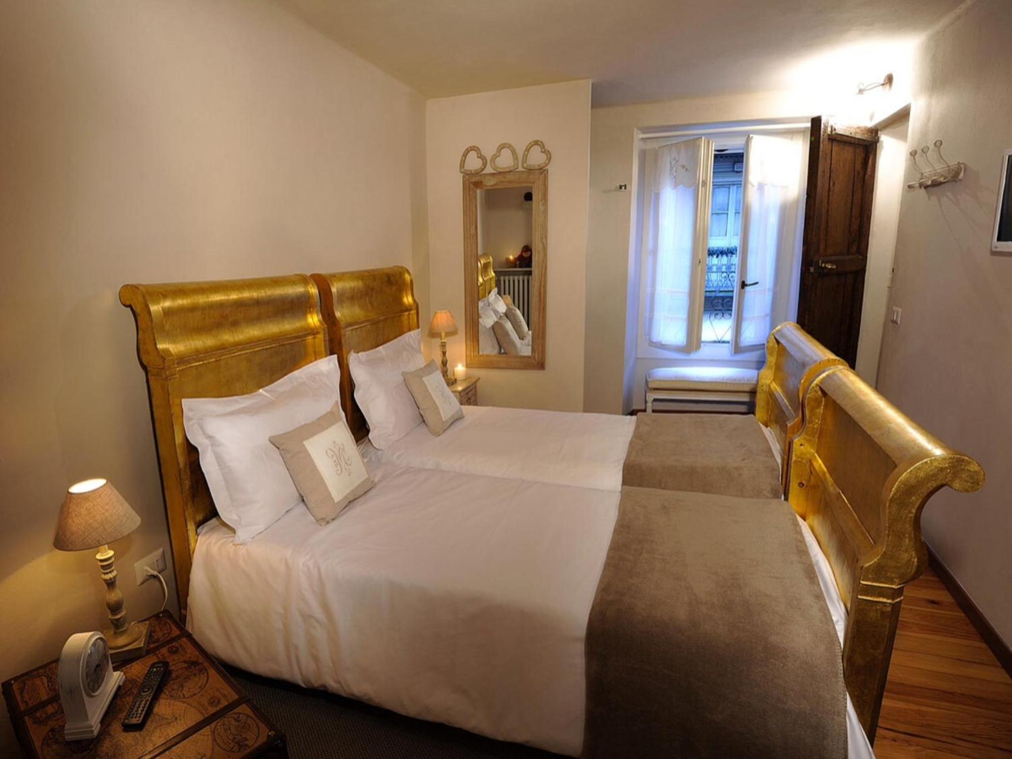 Twin Room - Photo 3