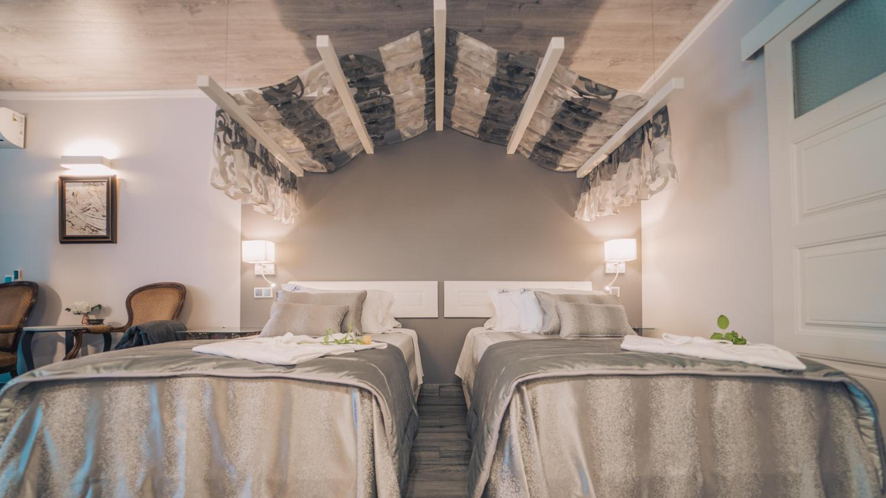 Deluxe Double or Twin Room with Garden View photo 1