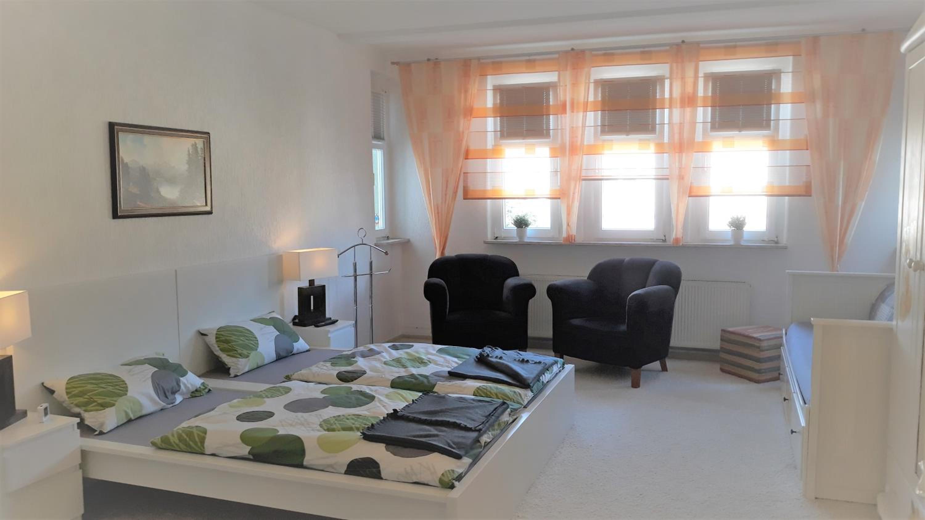 Three-Bedroom Apartment - Photo 9