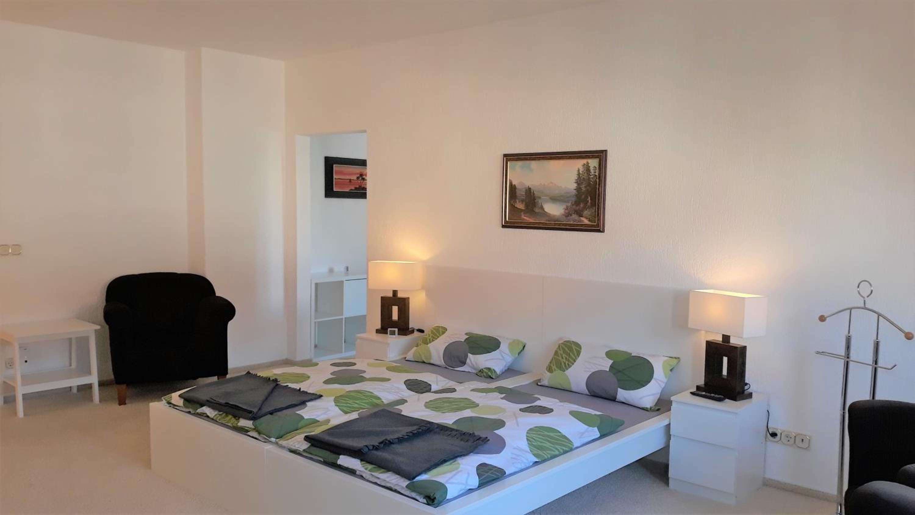 Three-Bedroom Apartment - Photo 10