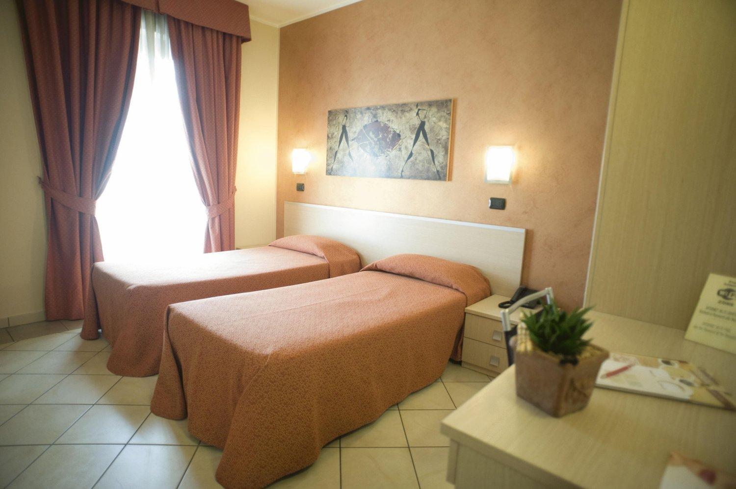 Twin Room - Photo 1