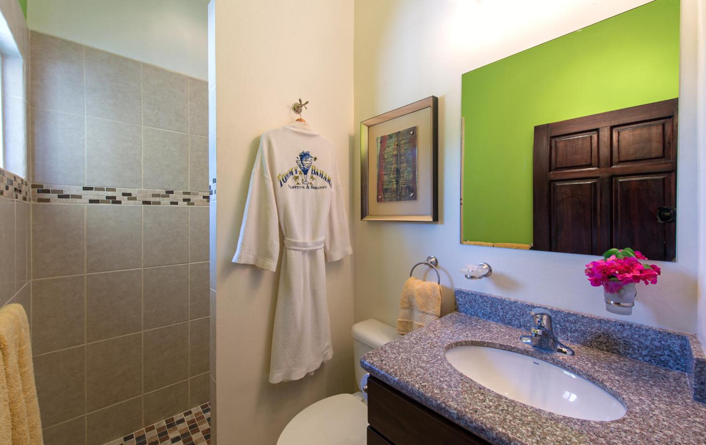 Three-Bedroom Villa (6 Adults) photo 2