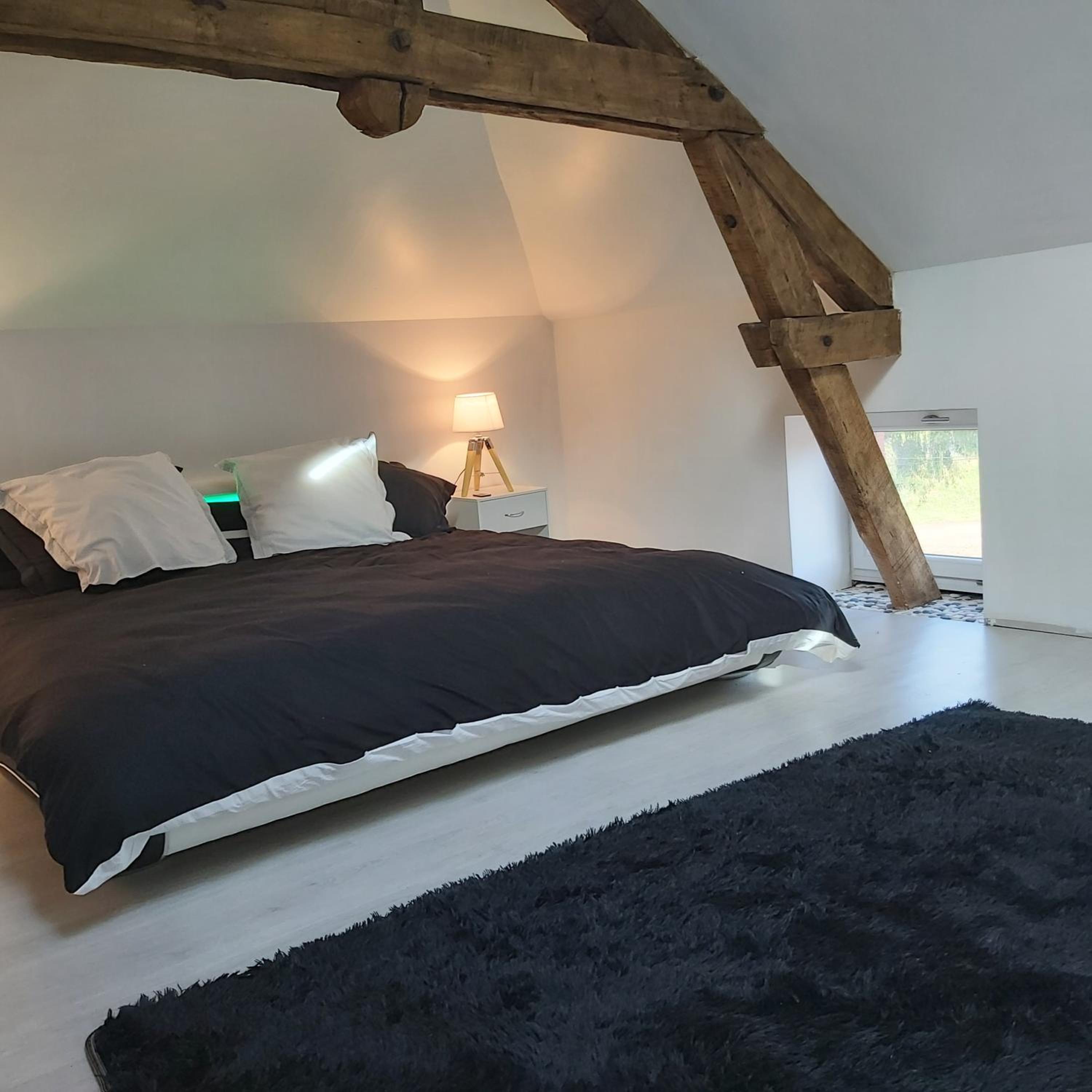 King Room with Spa Bath - Photo 3