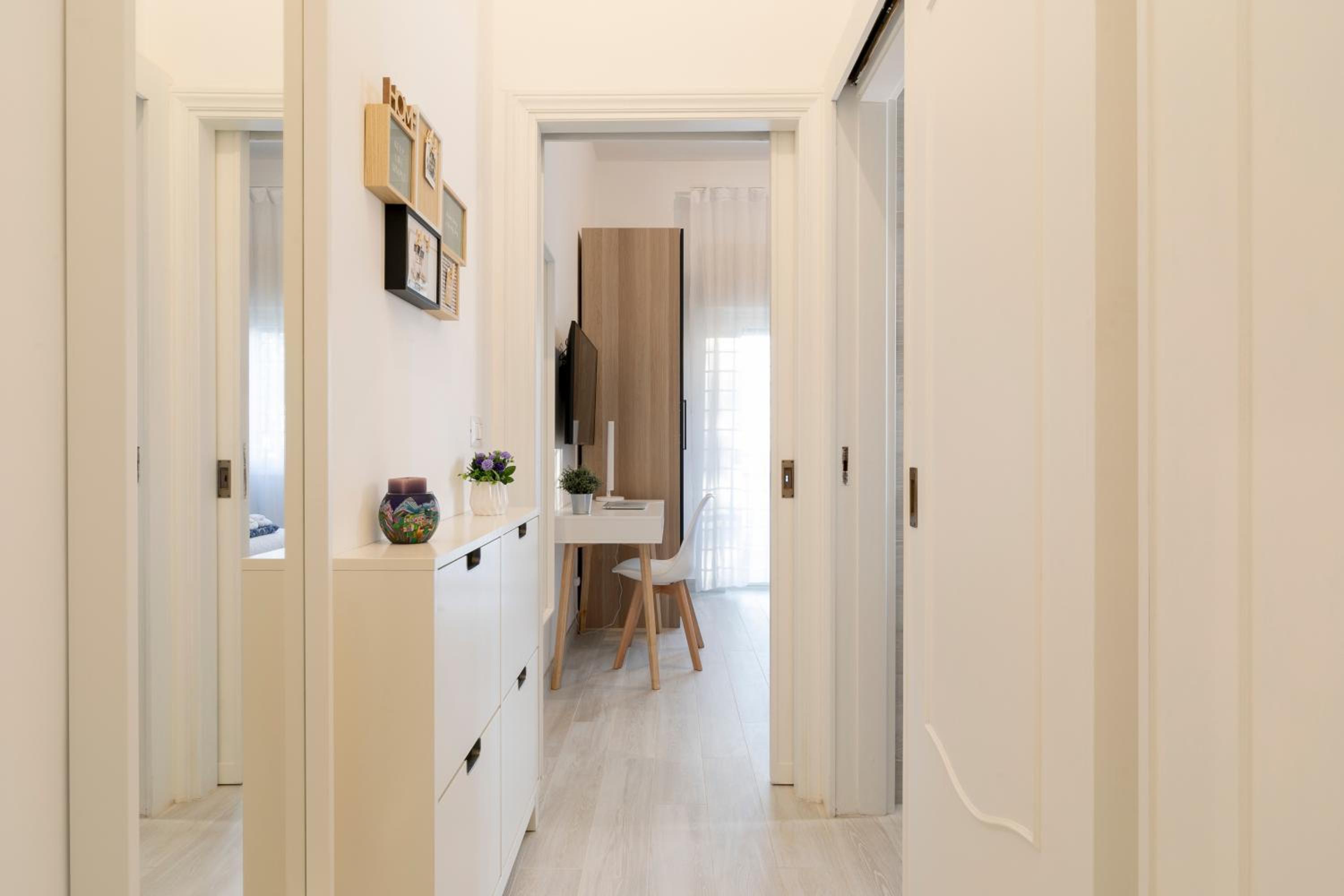 One-Bedroom Apartment - Photo 9