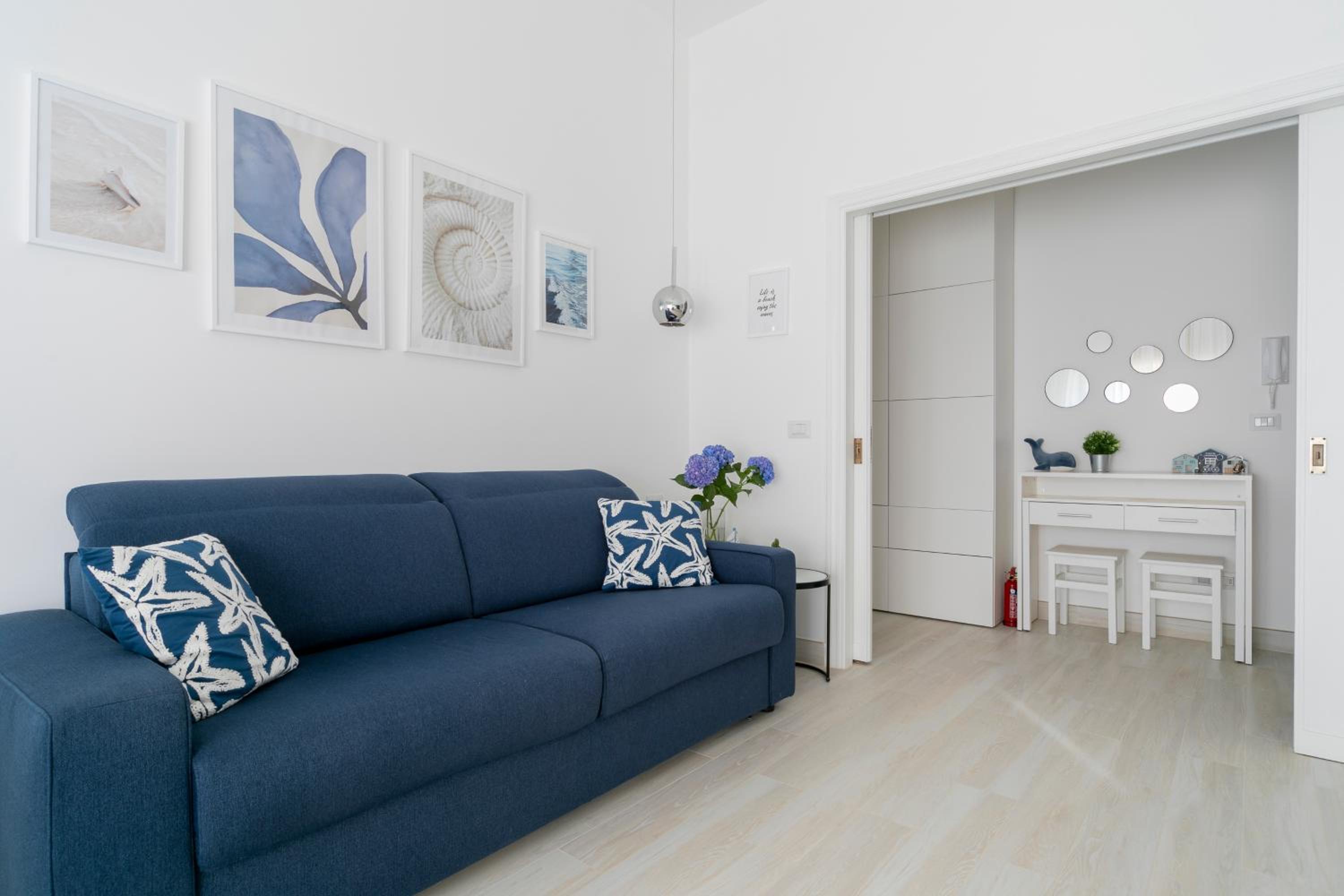 One-Bedroom Apartment - Photo 22