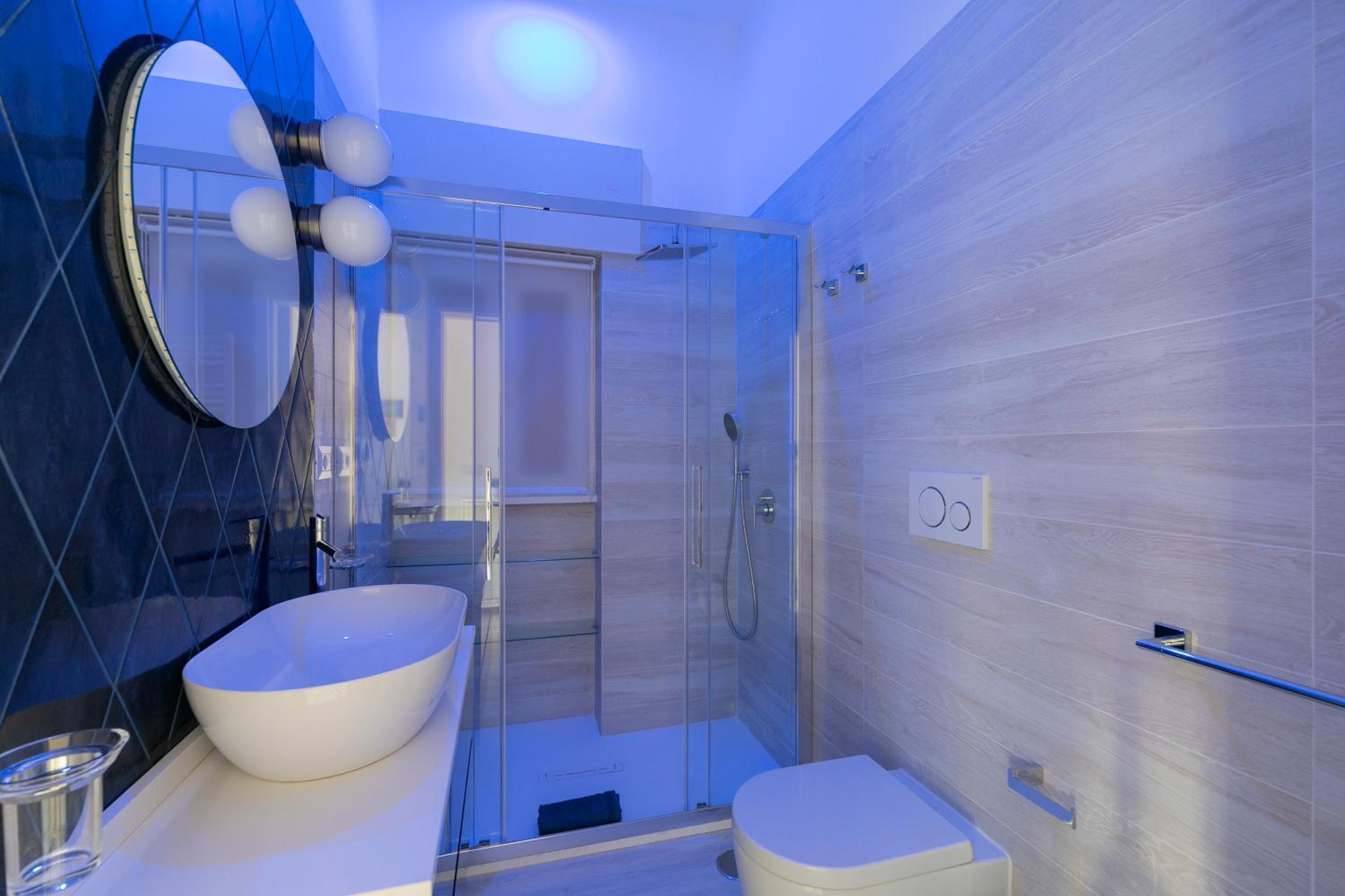One-Bedroom Apartment - Photo 37