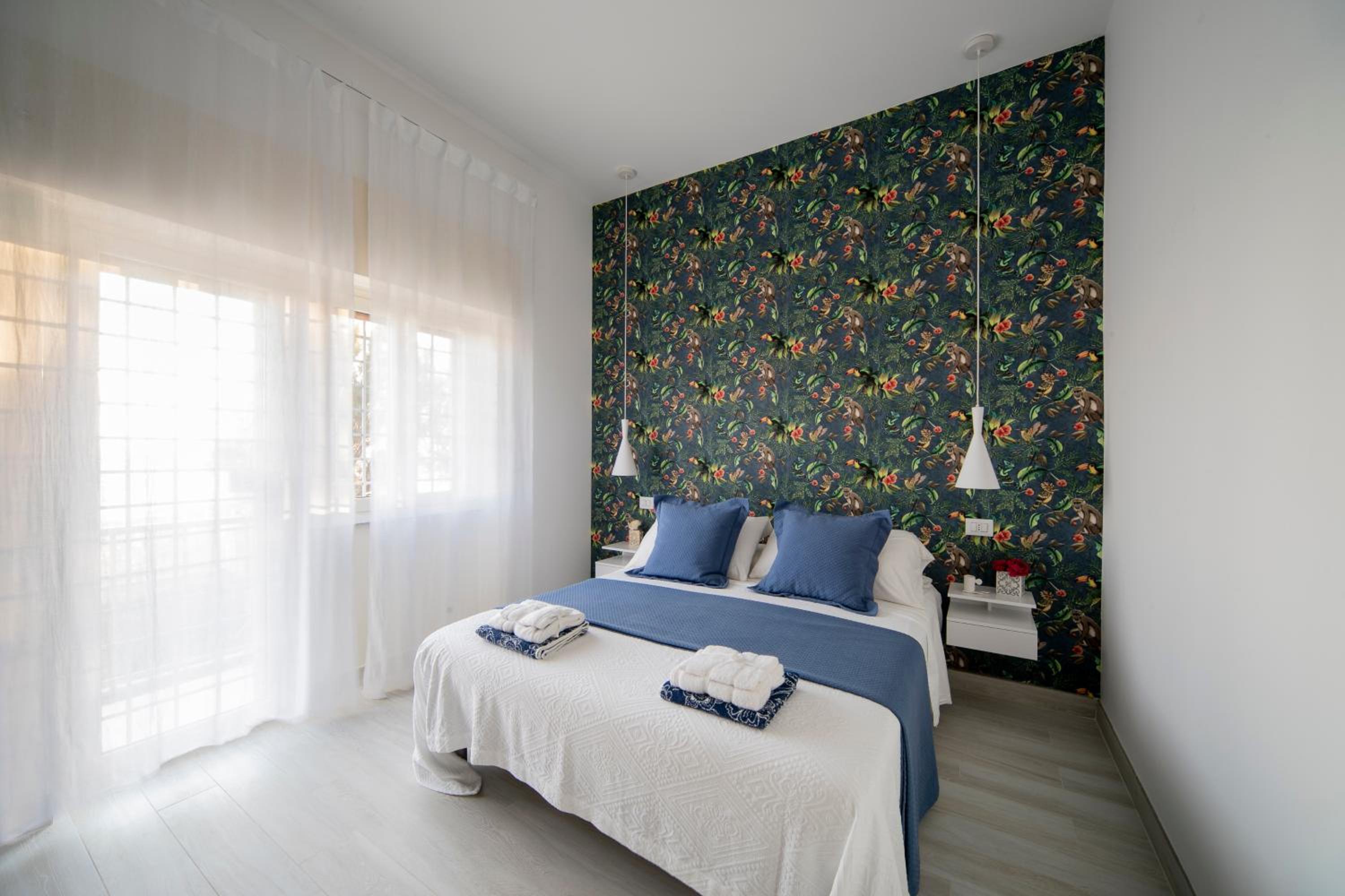 One-Bedroom Apartment - Photo 27