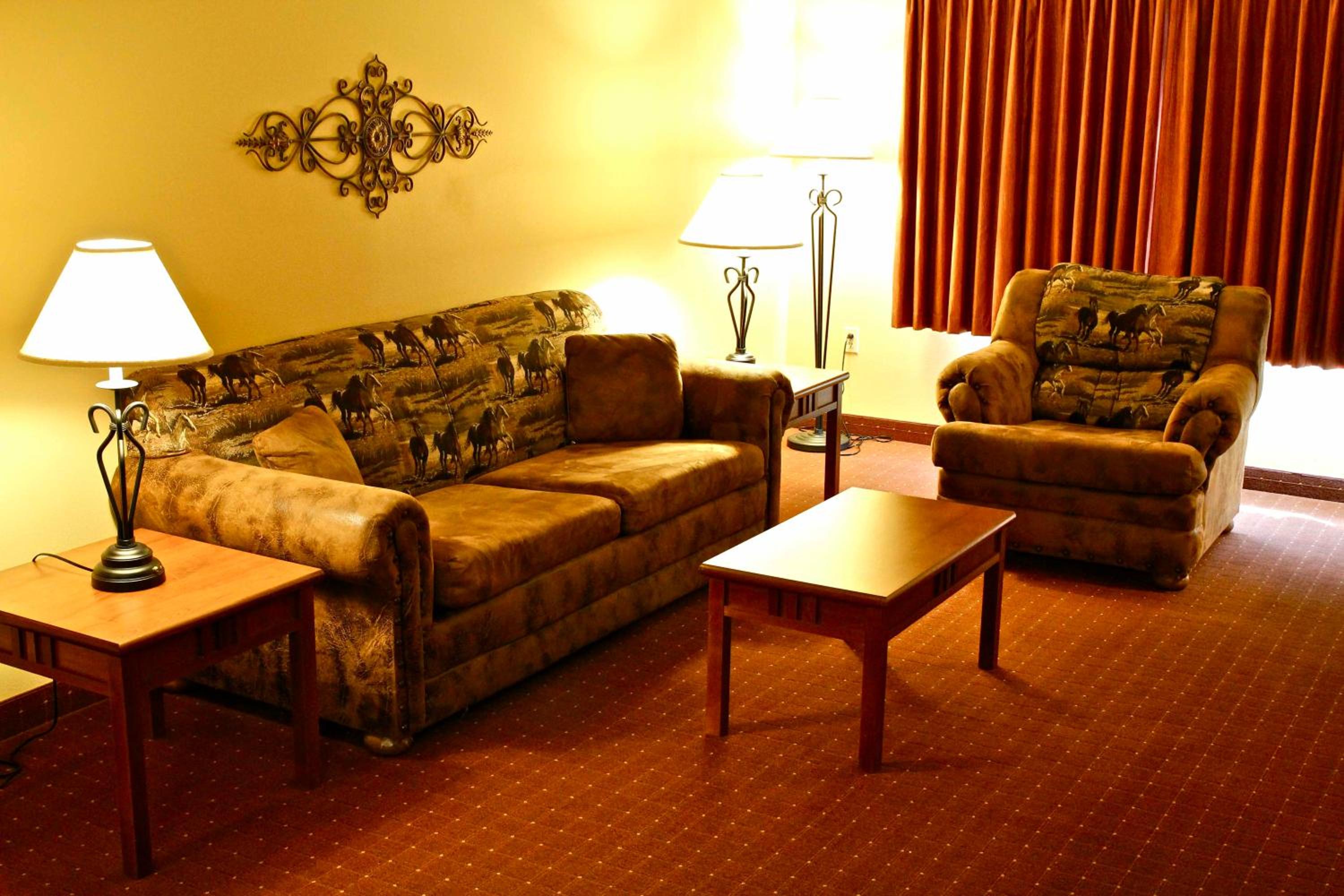 Deluxe Two Bedroom Suite - Photo 1