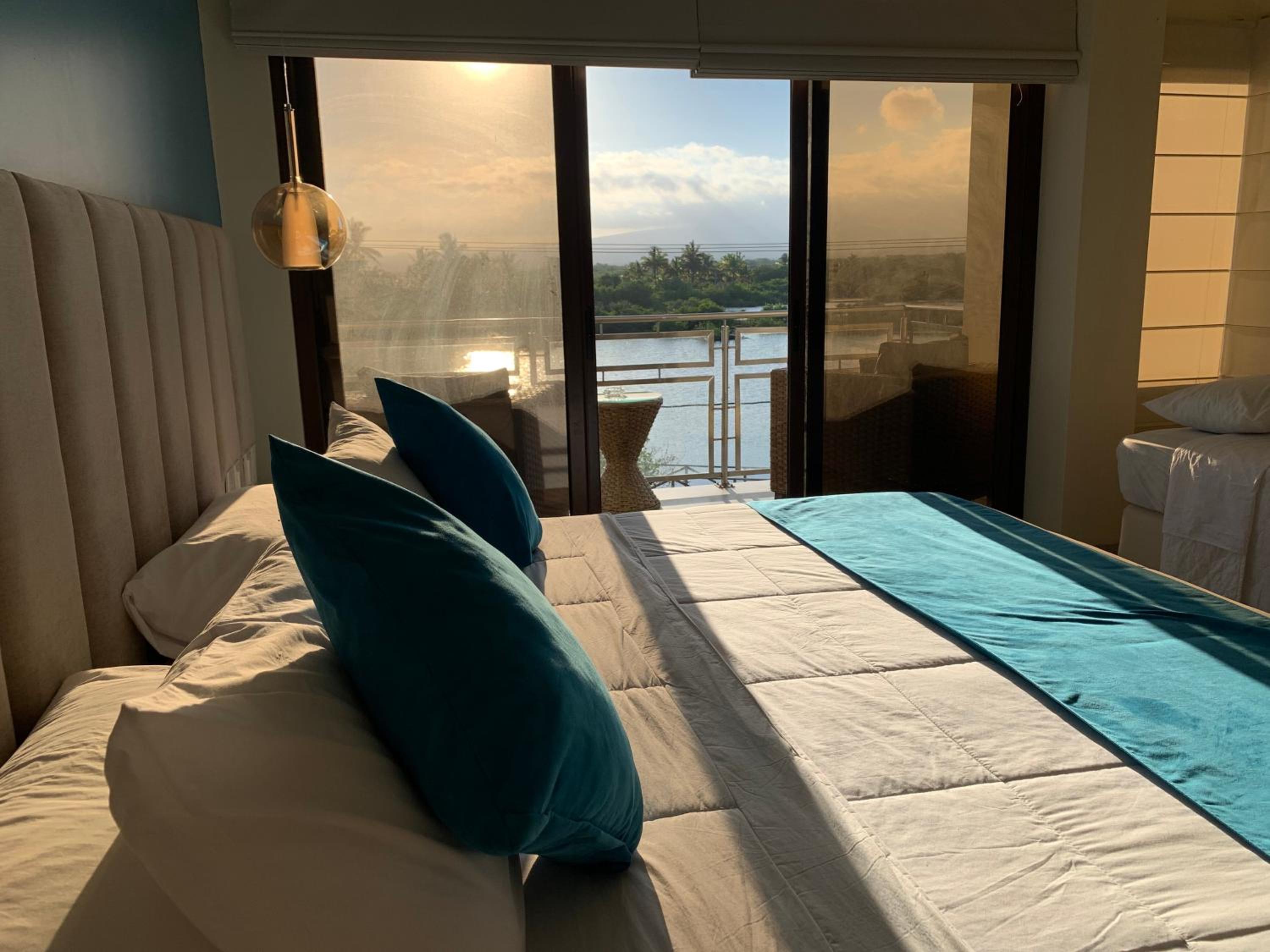 King Room with Lake View photo 1