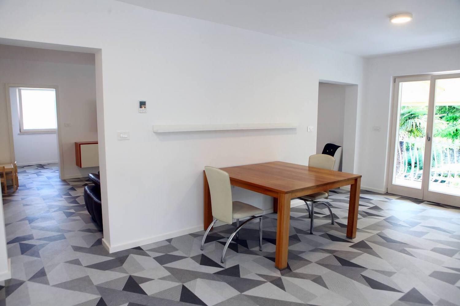Three-Bedroom Apartment - Photo 6