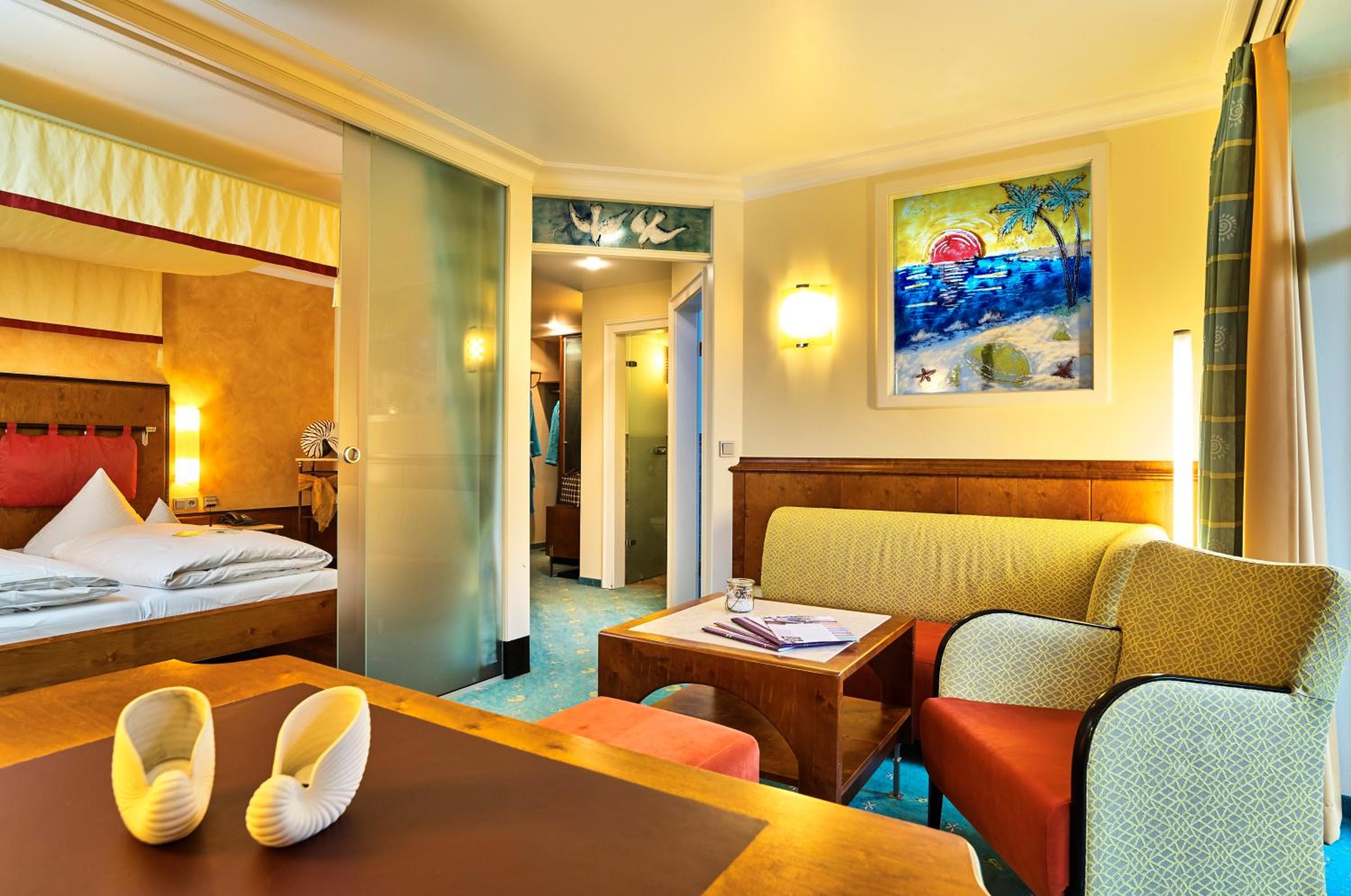 Deluxe Double Room with Balcony photo 1