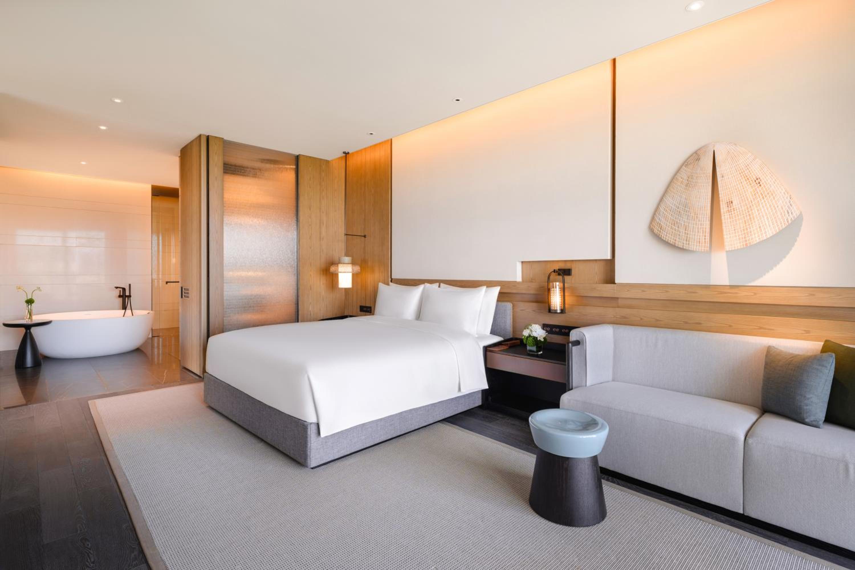 Suite with Lake View photo 1